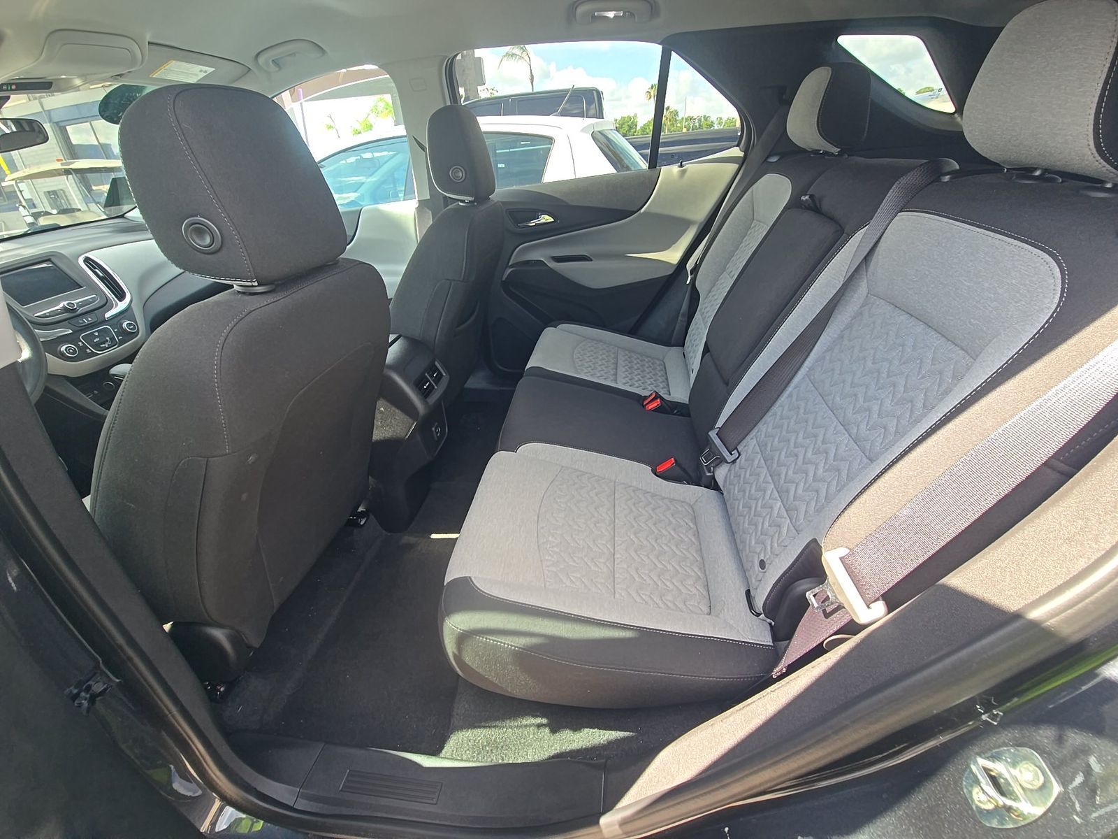 2022 Chevrolet Equinox LS FWD