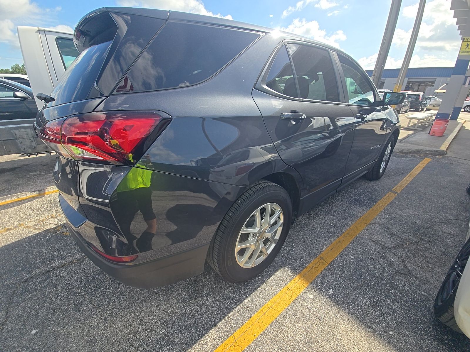 2022 Chevrolet Equinox LS FWD