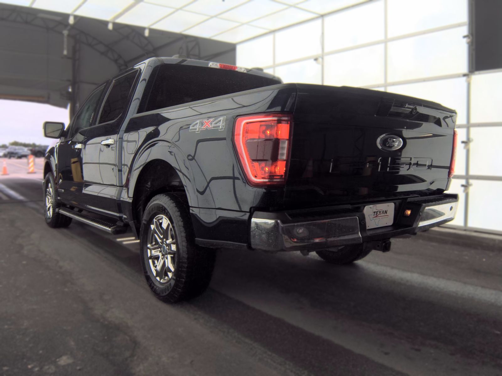 2023 Ford F-150 Hybrid XLT AWD