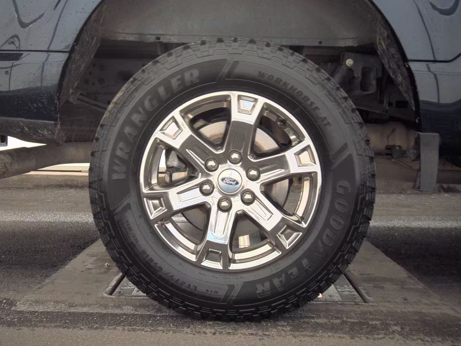 2023 Ford F-150 Hybrid XLT AWD
