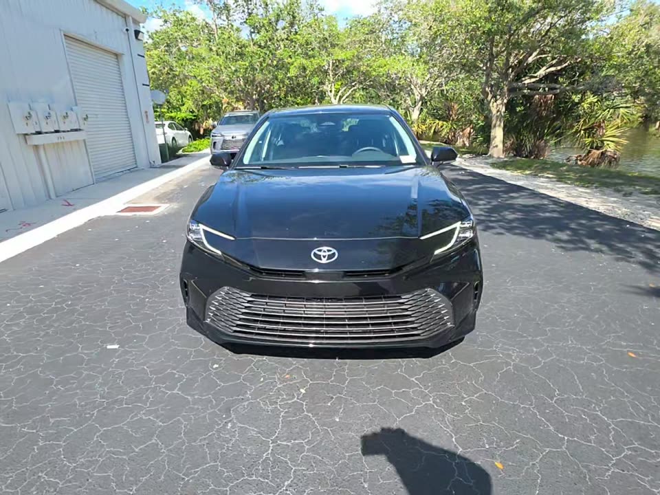 2026 Toyota Camry XLE FWD