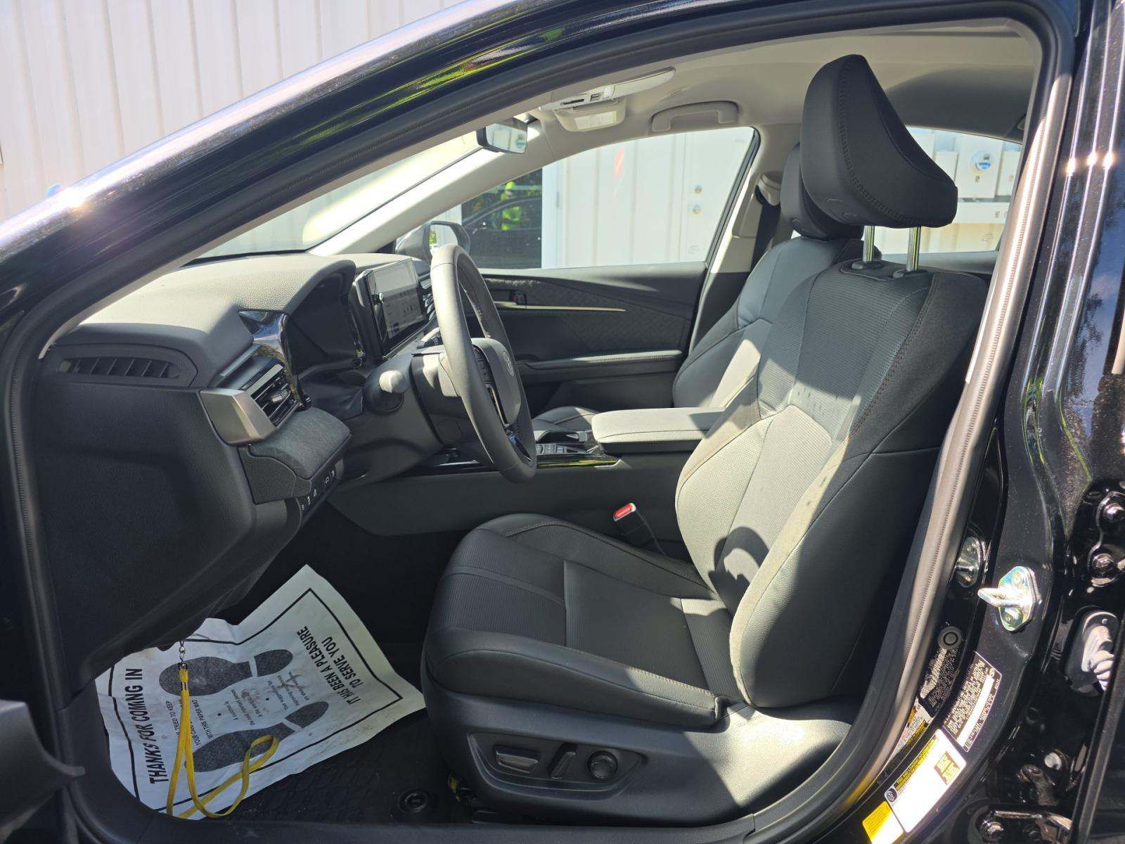 2026 Toyota Camry XLE FWD