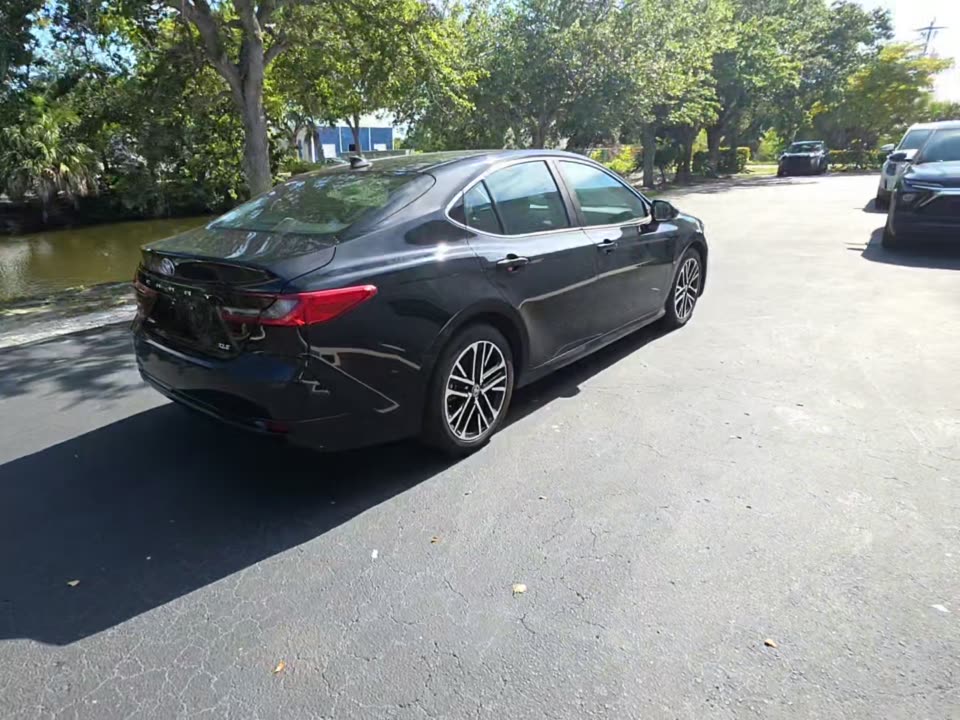 2026 Toyota Camry XLE FWD