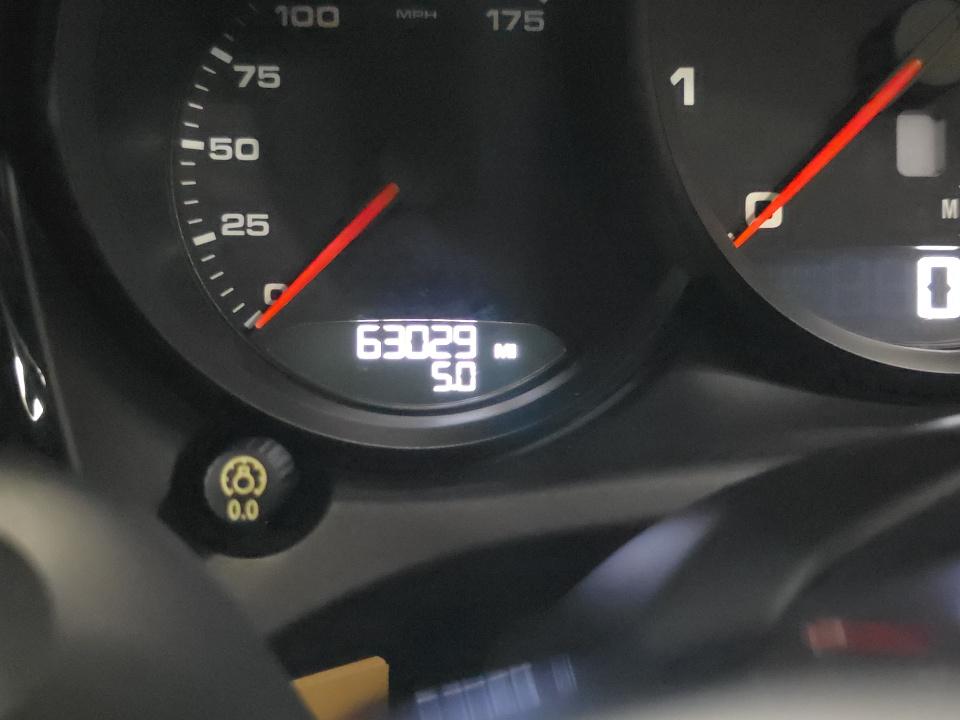 2018 Porsche Macan Base AWD