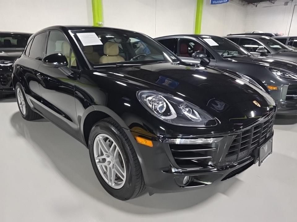 2018 Porsche Macan Base AWD