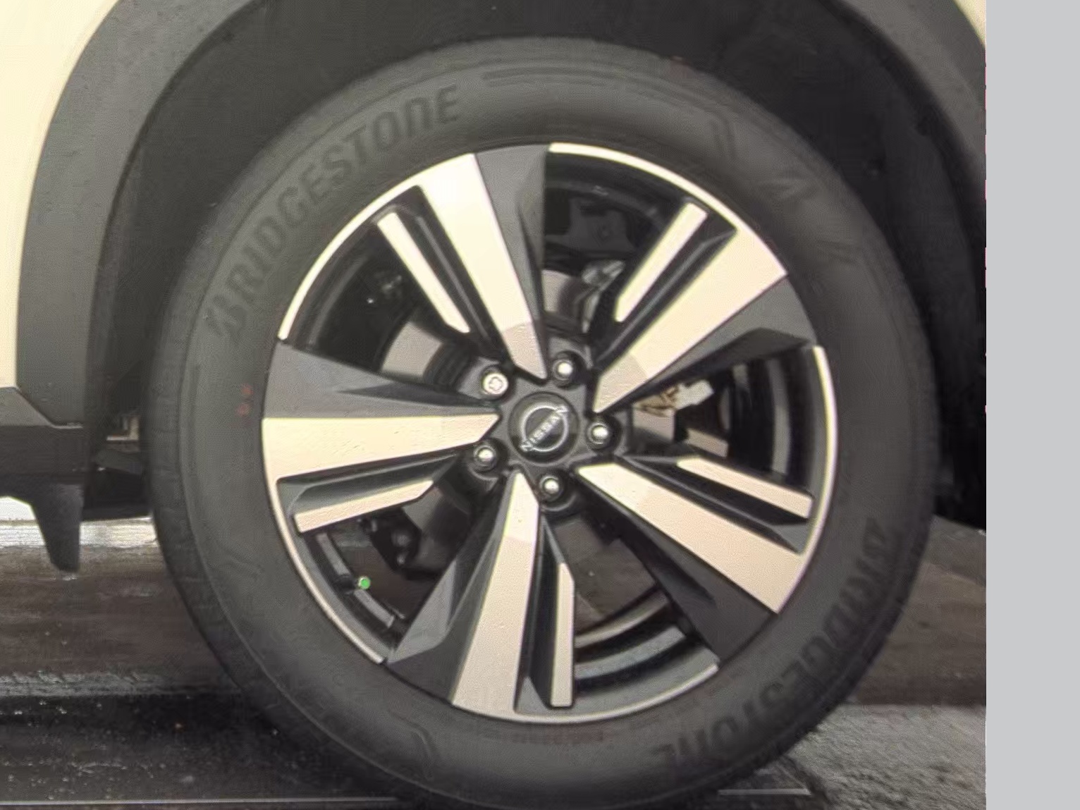 2023 Nissan Rogue SL FWD