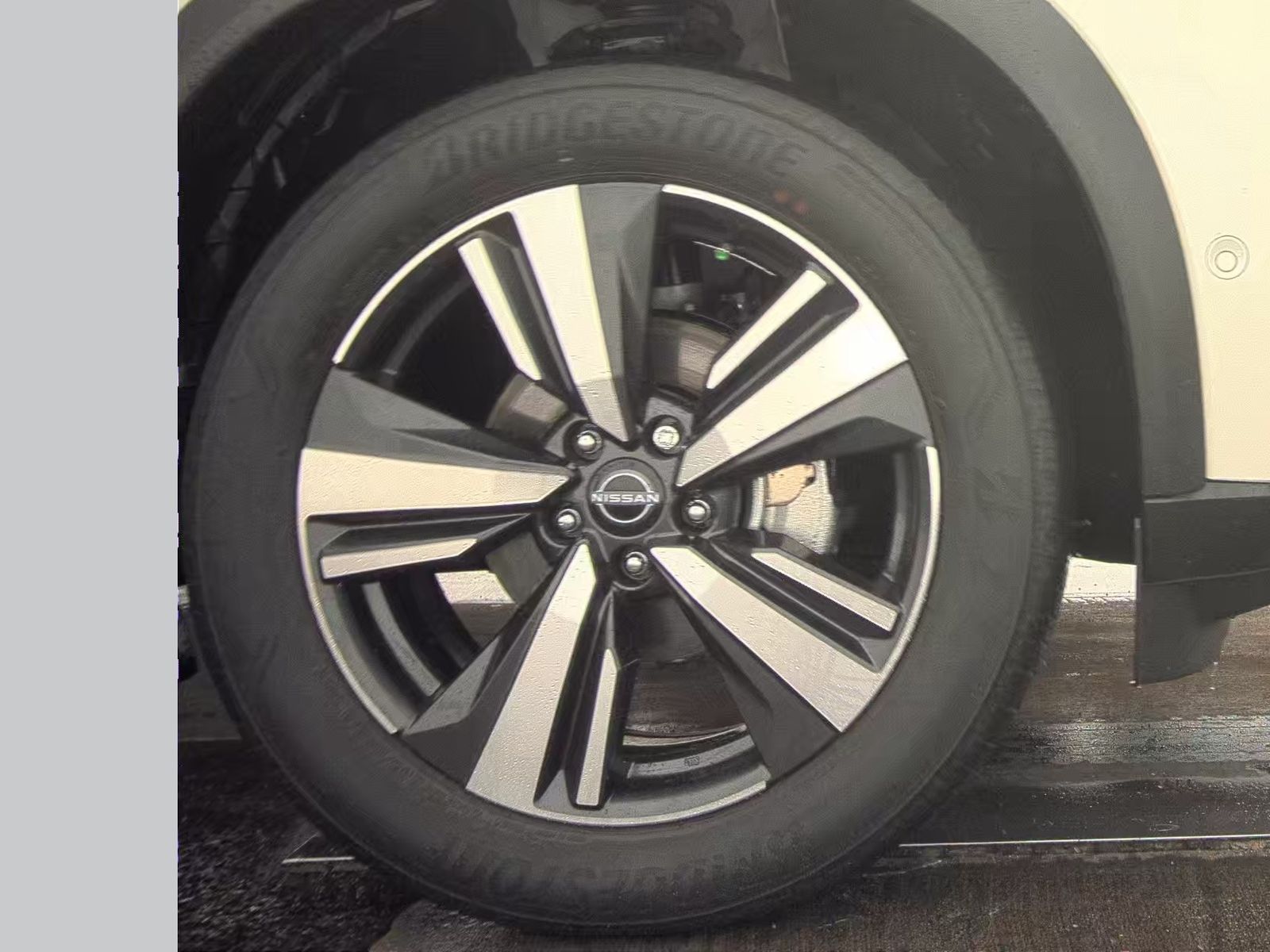 2023 Nissan Rogue SL FWD