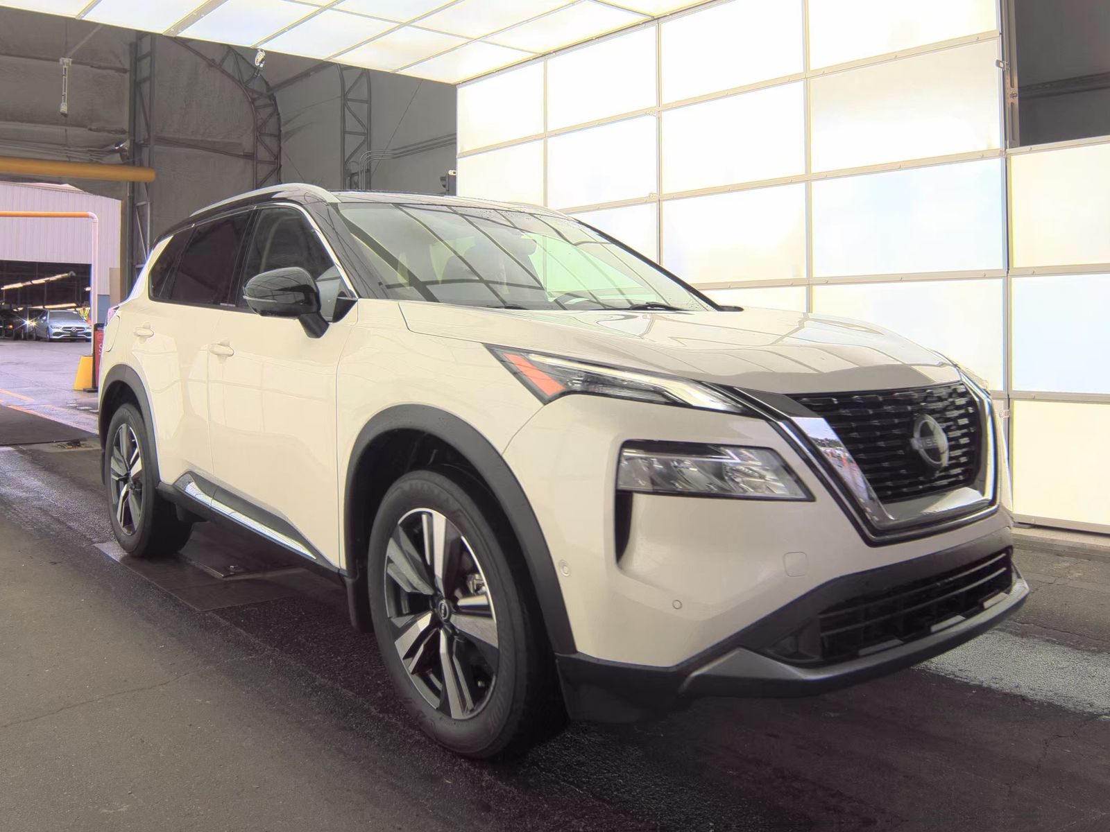 2023 Nissan Rogue SL FWD