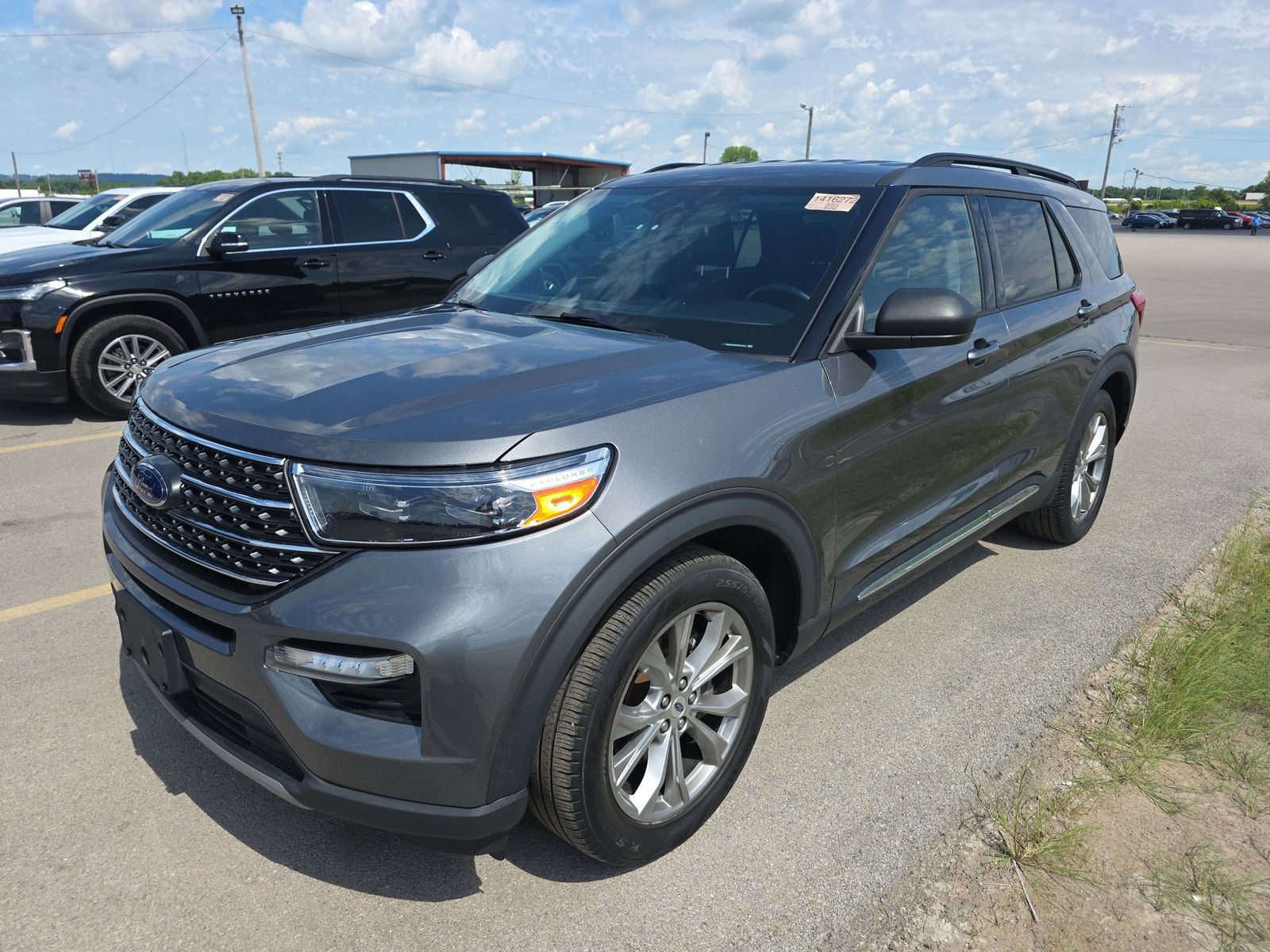 2023 Ford Explorer XLT RWD