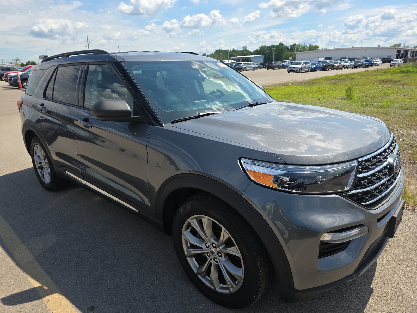 2023 Ford Explorer XLT RWD