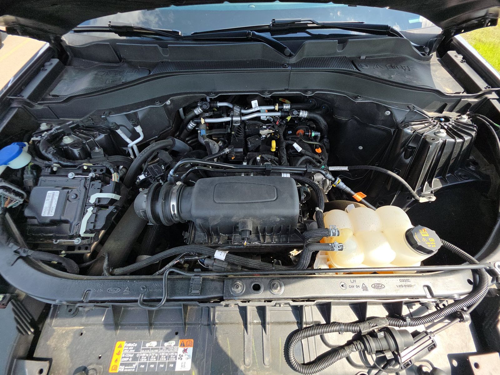 2023 Ford Explorer XLT RWD