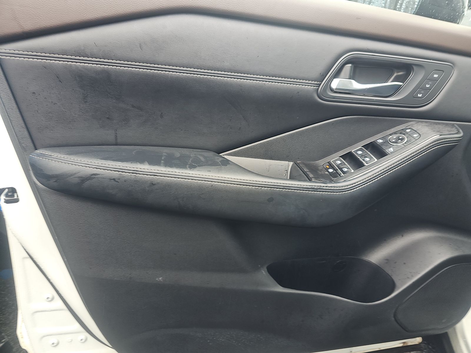 2023 Nissan Rogue SL FWD