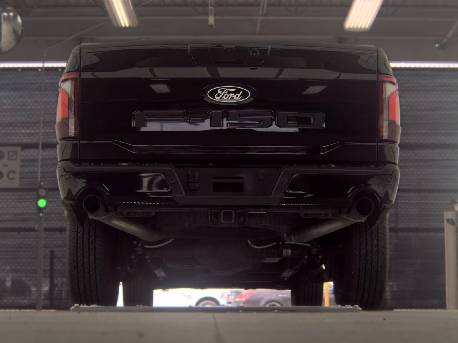 2025 Ford F-150 Lariat AWD