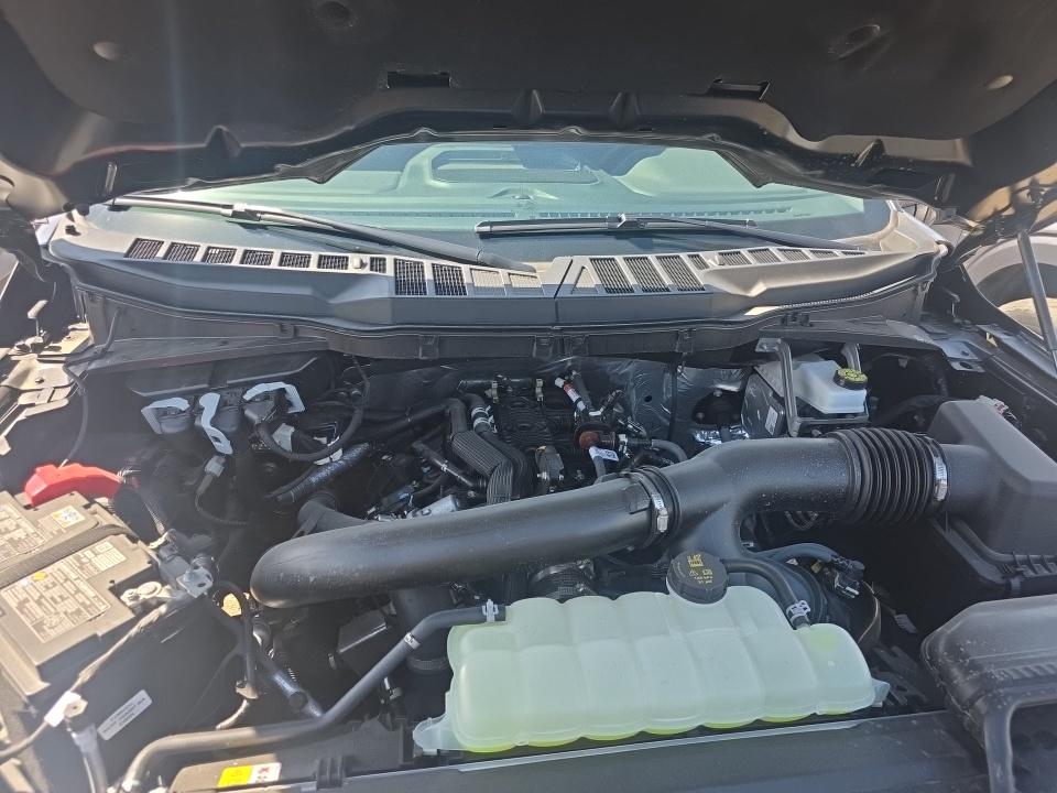 2025 Ford F-150 Lariat AWD