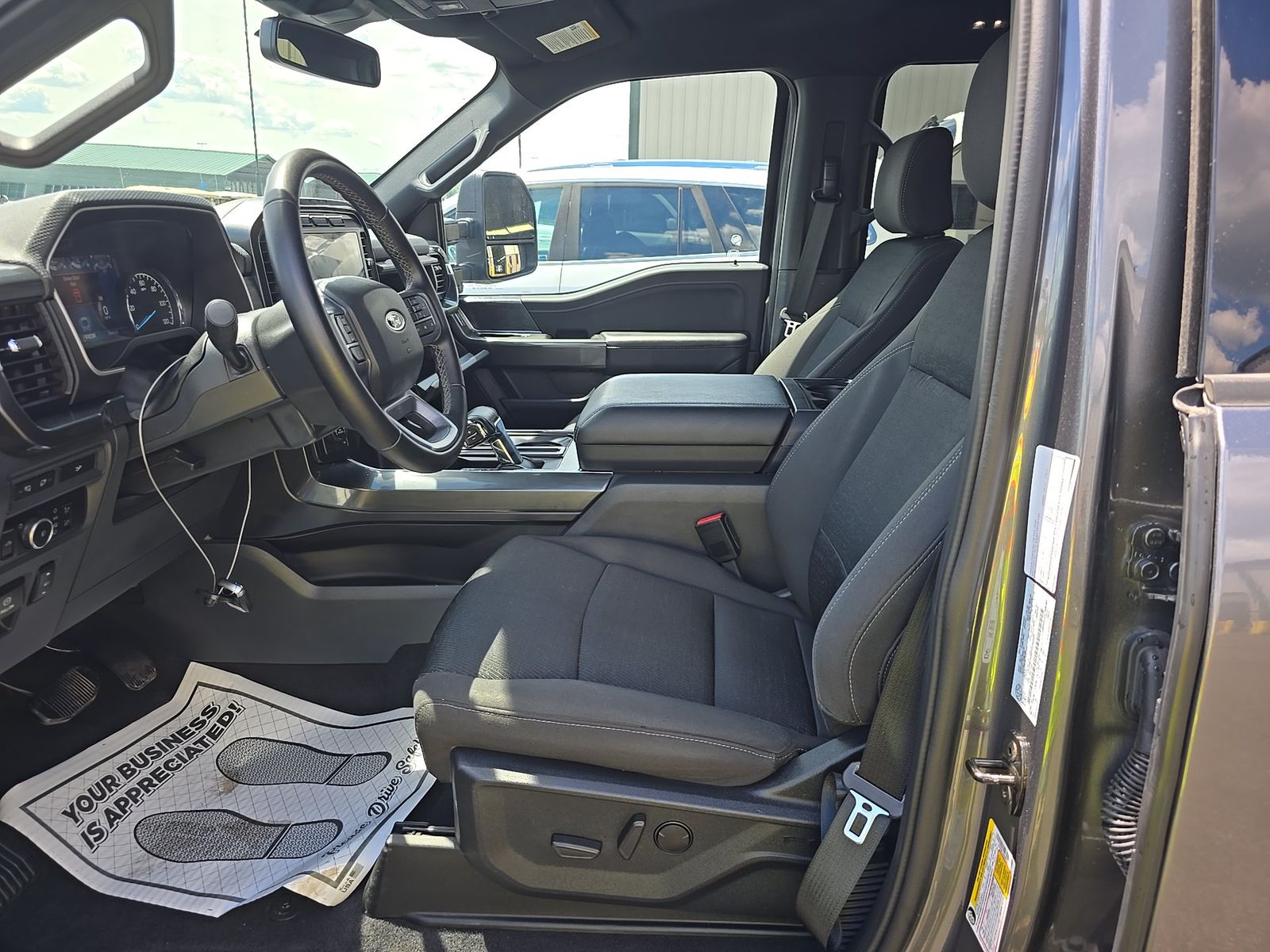 2023 Ford F-150 XLT AWD