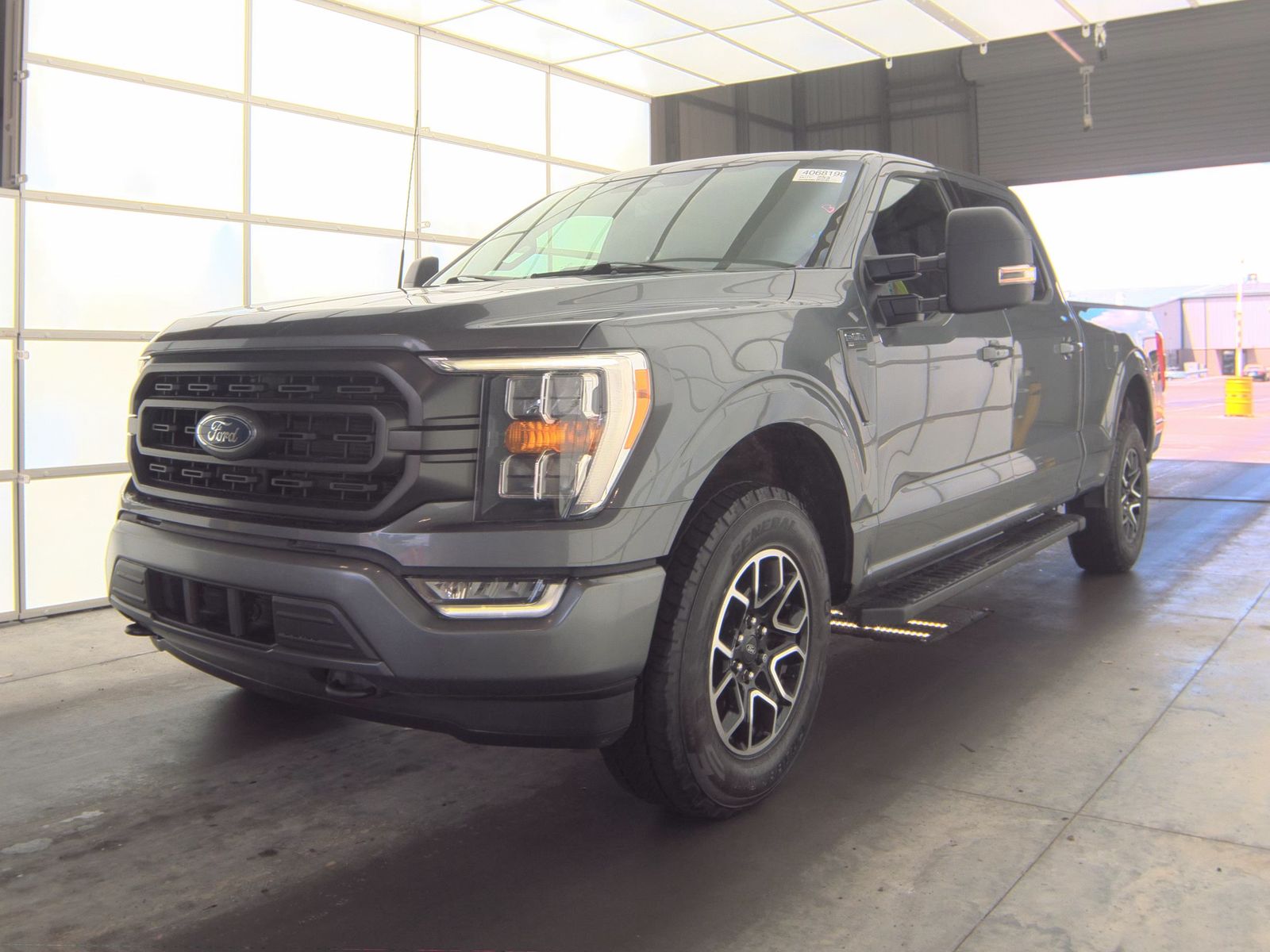 2023 Ford F-150 XLT AWD