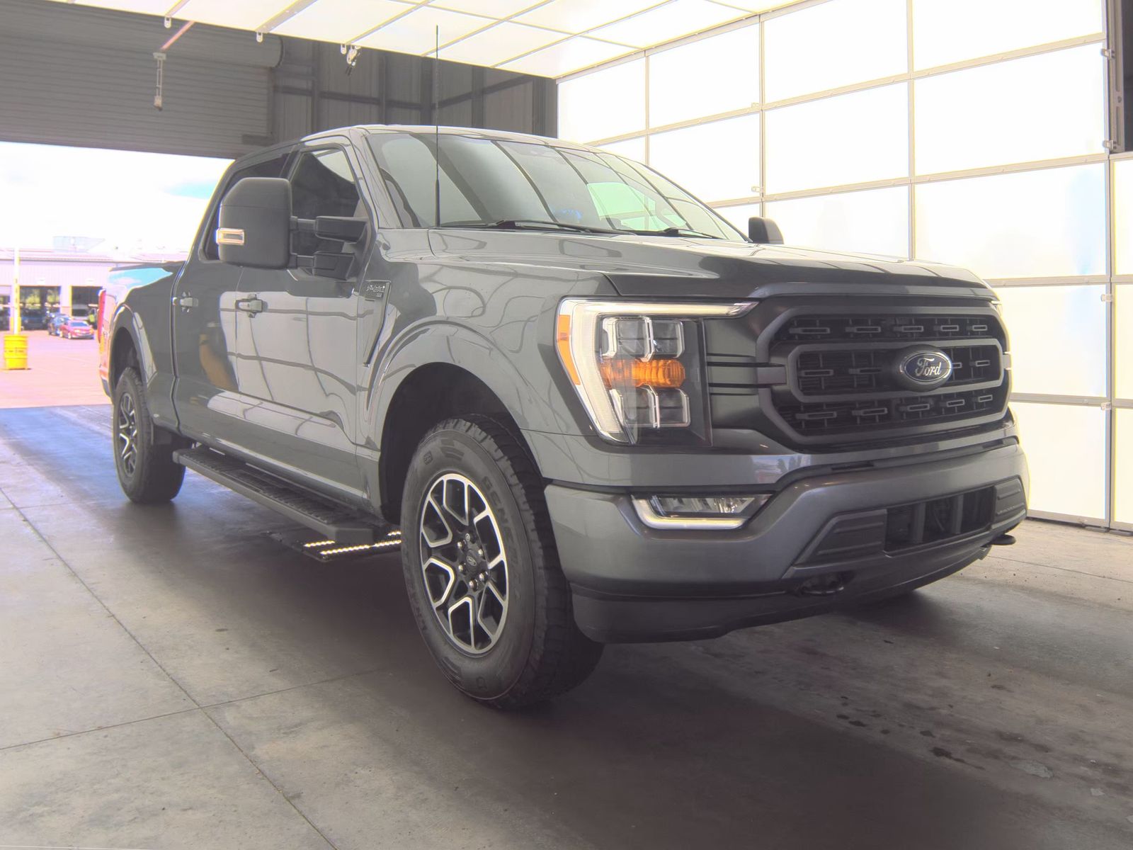 2023 Ford F-150 XLT AWD