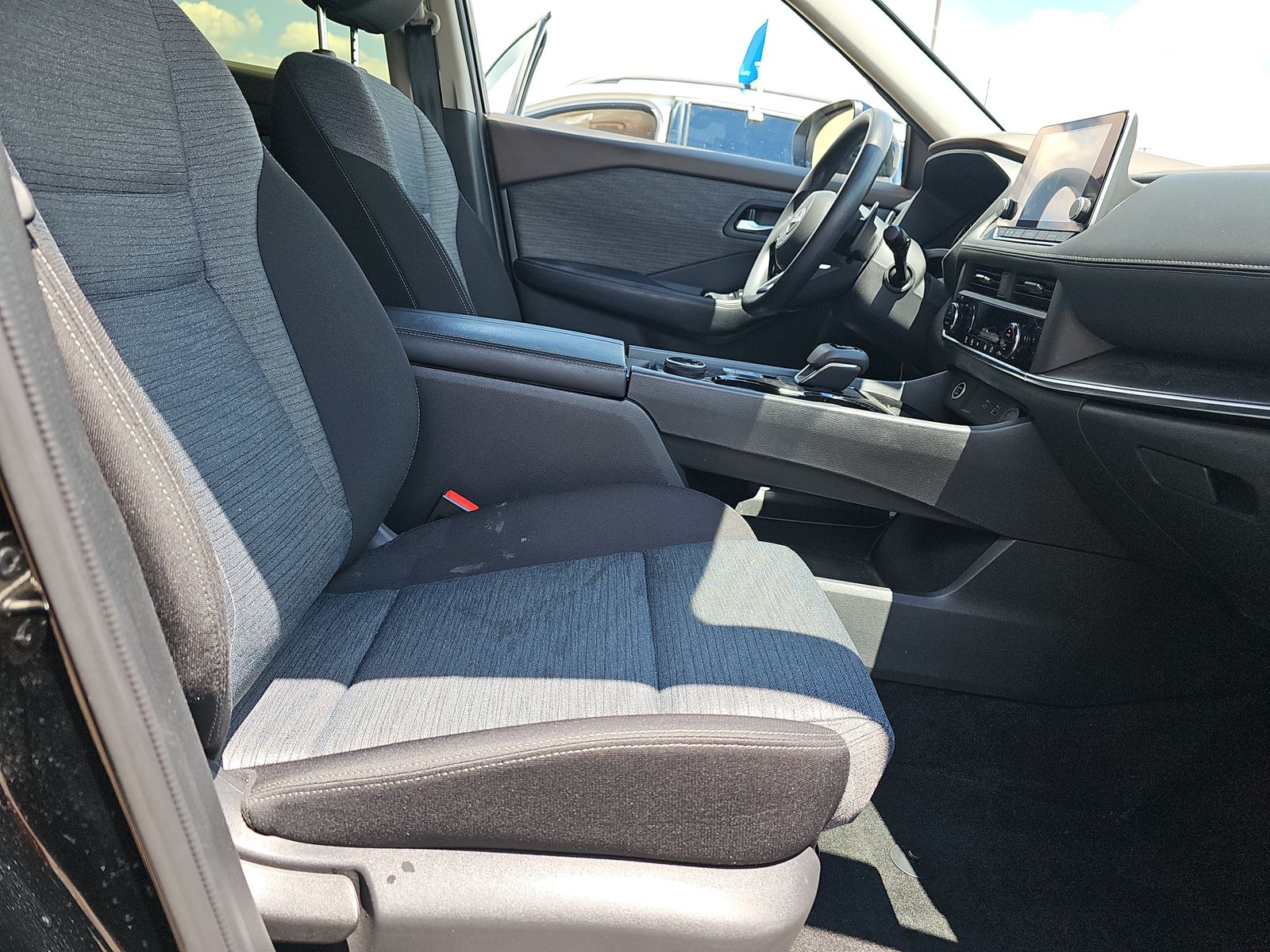 2023 Nissan Rogue SV AWD