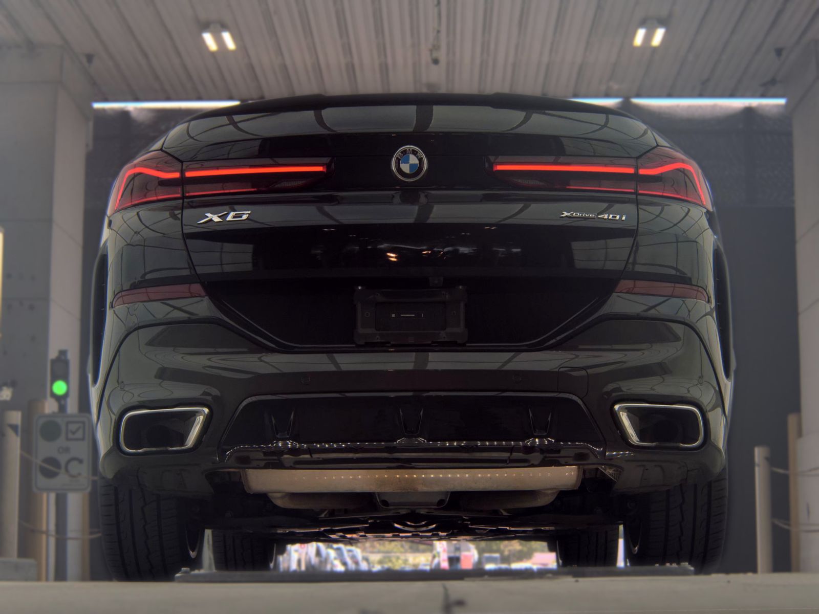 2025 BMW X6 xDrive40i AWD
