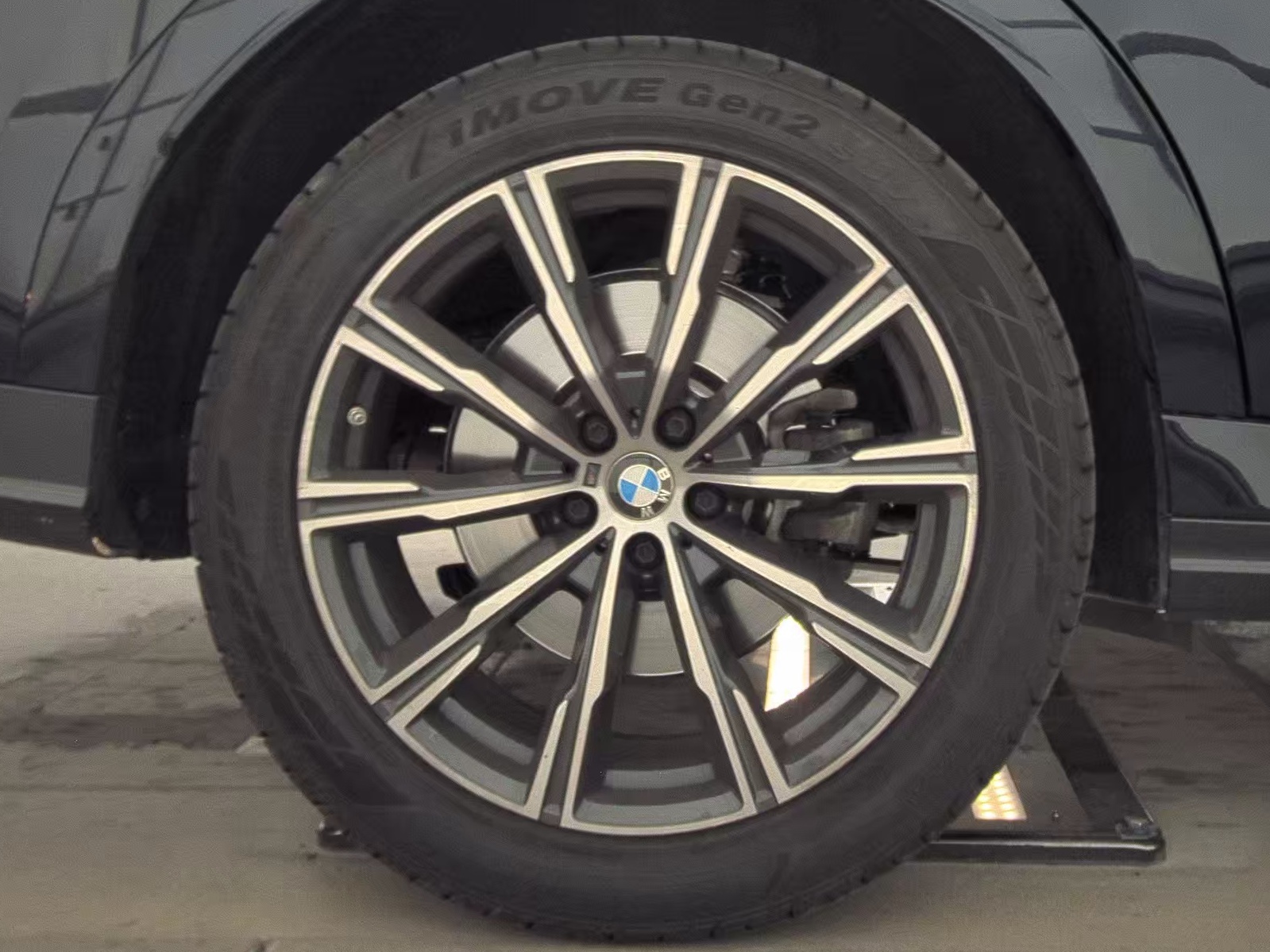 2025 BMW X6 xDrive40i AWD