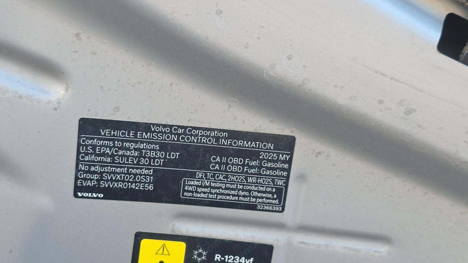 2025 Volvo XC90 B5 Core FWD