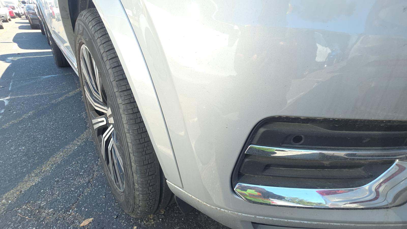 2025 Volvo XC90 B5 Core FWD