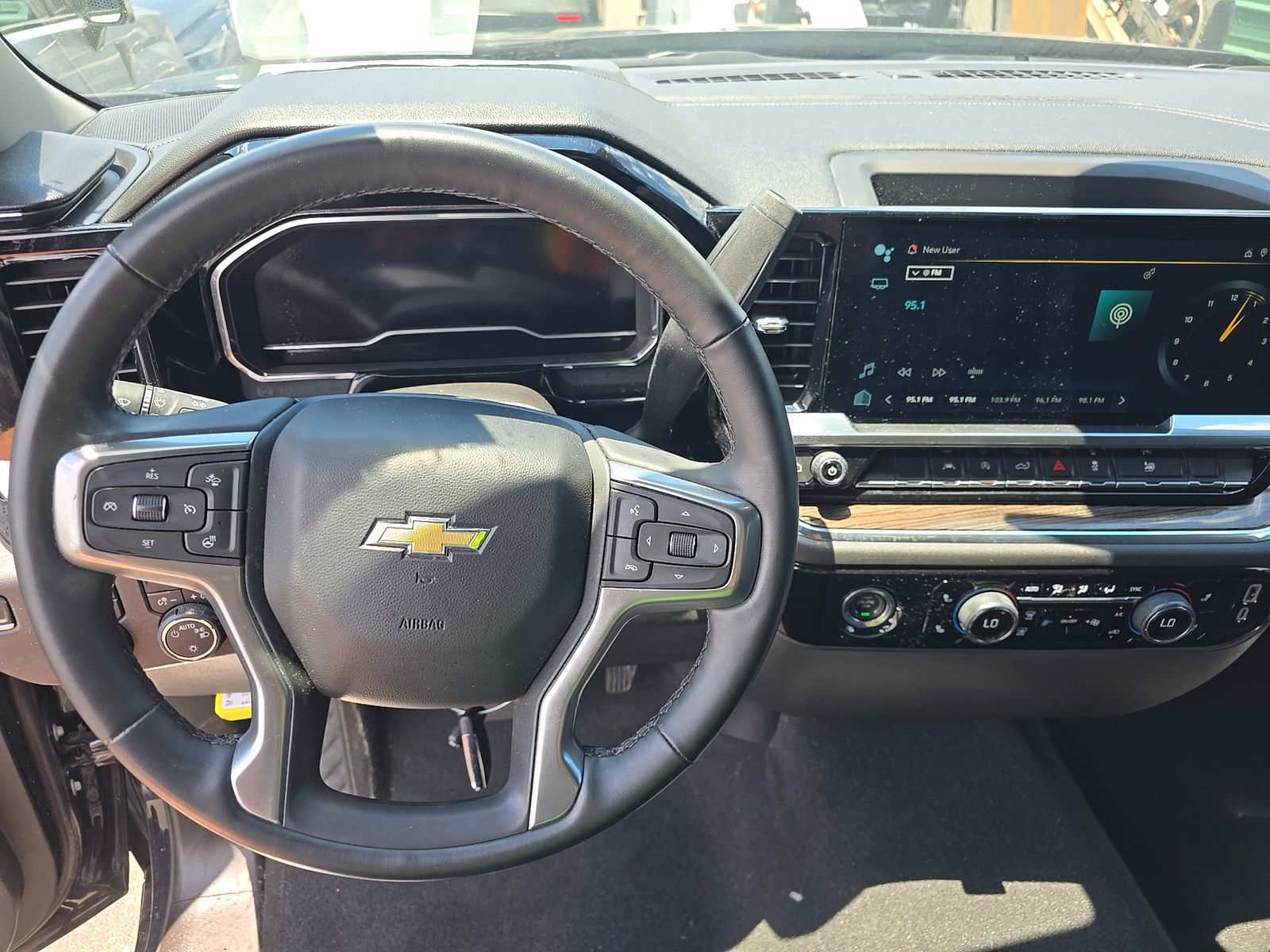 2024 Chevrolet Silverado 1500 LT AWD
