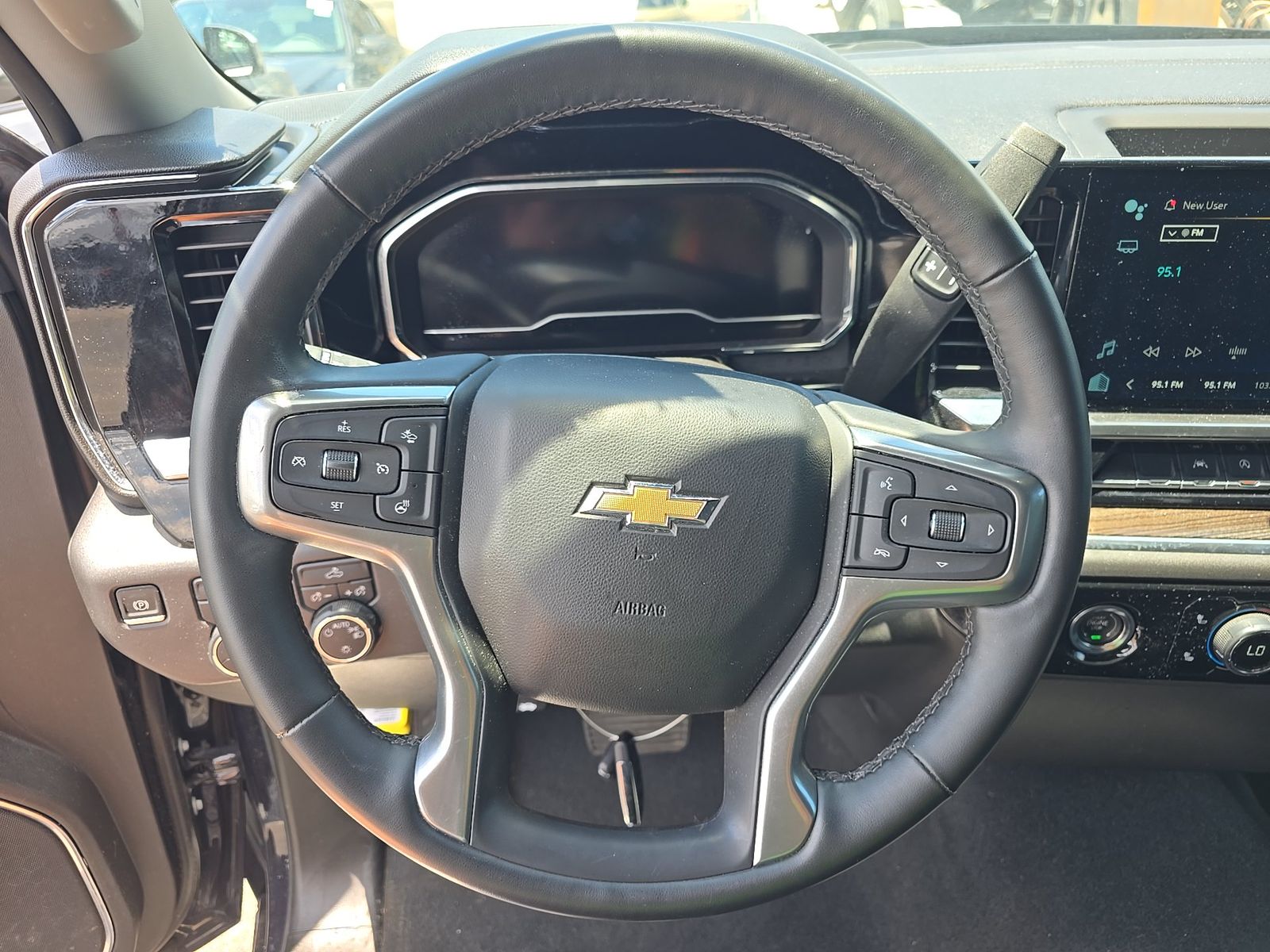 2024 Chevrolet Silverado 1500 LT AWD