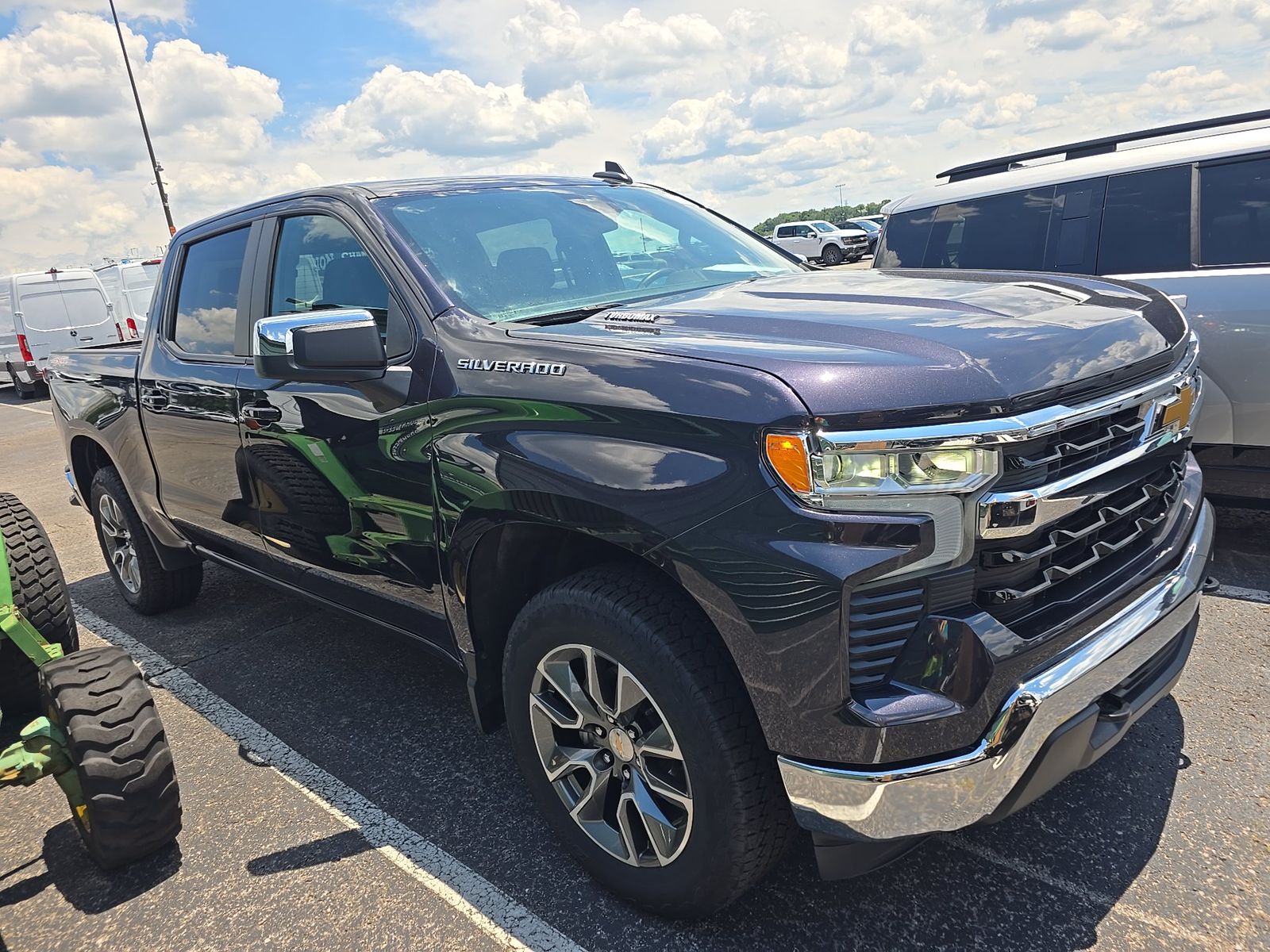 2024 Chevrolet Silverado 1500 LT AWD
