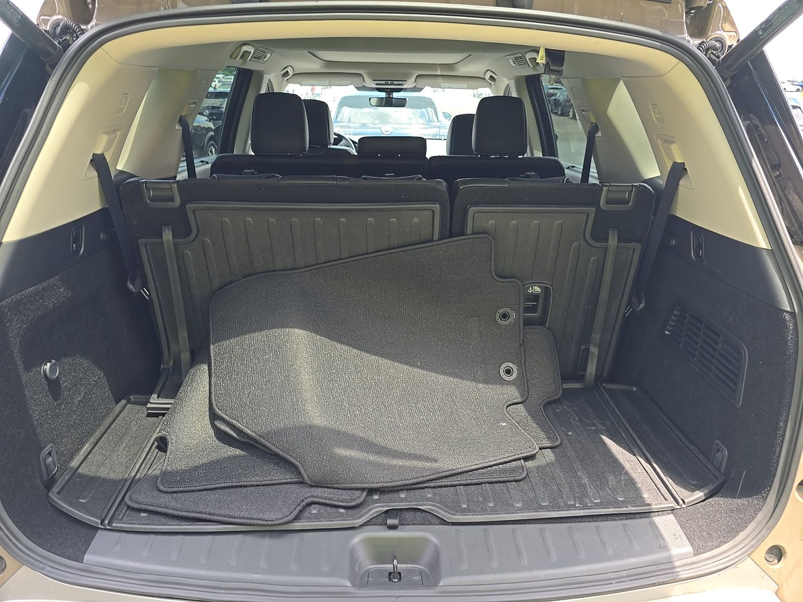2025 Nissan Pathfinder Platinum AWD