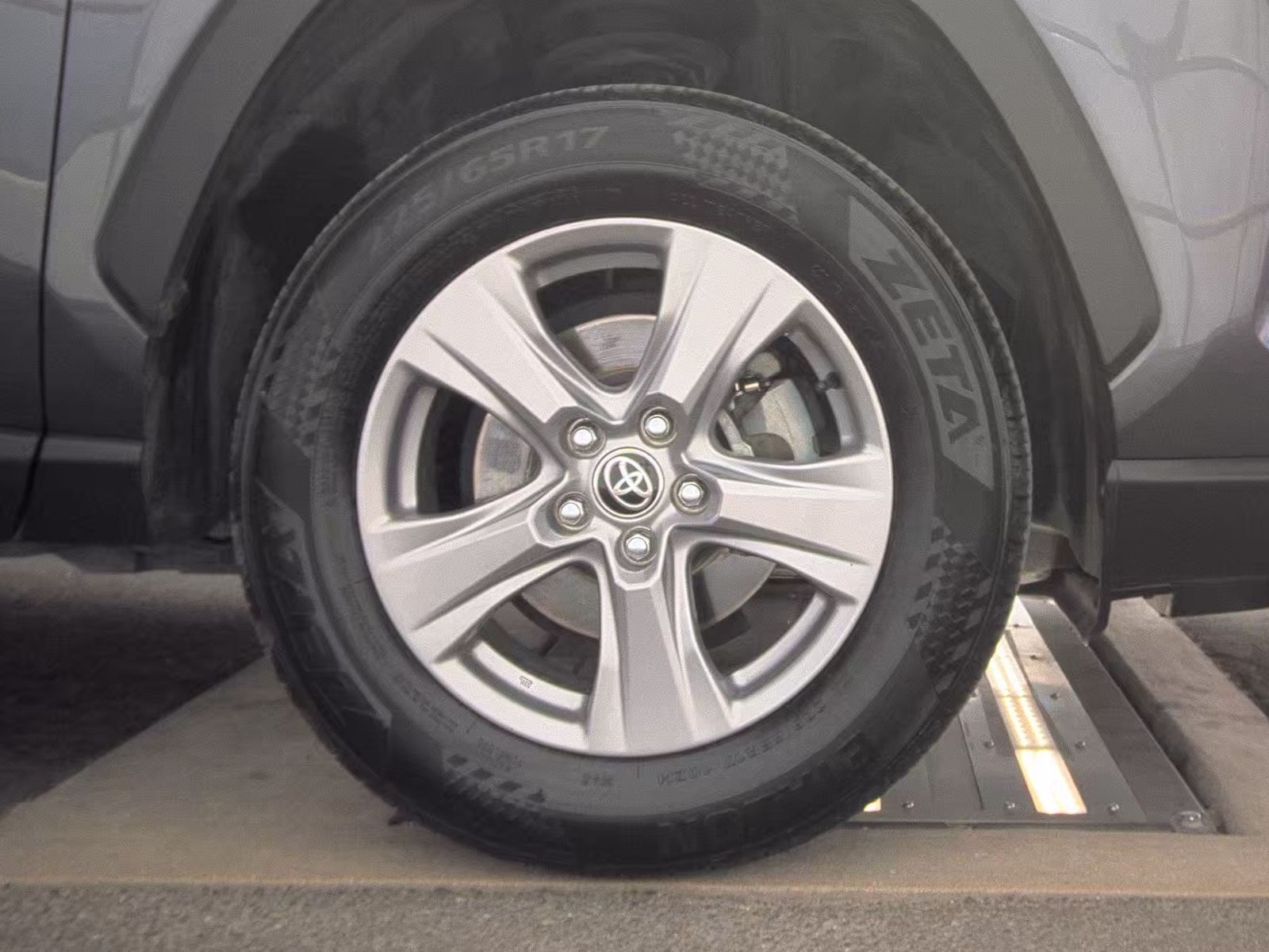 2024 Toyota RAV4 Hybrid XLE AWD
