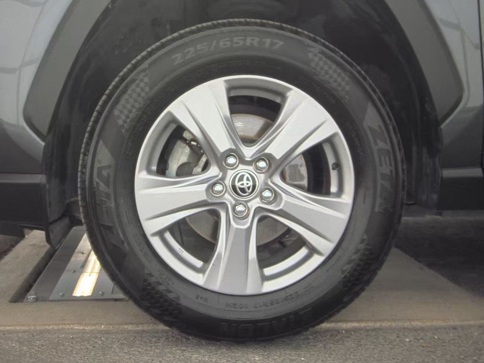 2024 Toyota RAV4 Hybrid XLE AWD