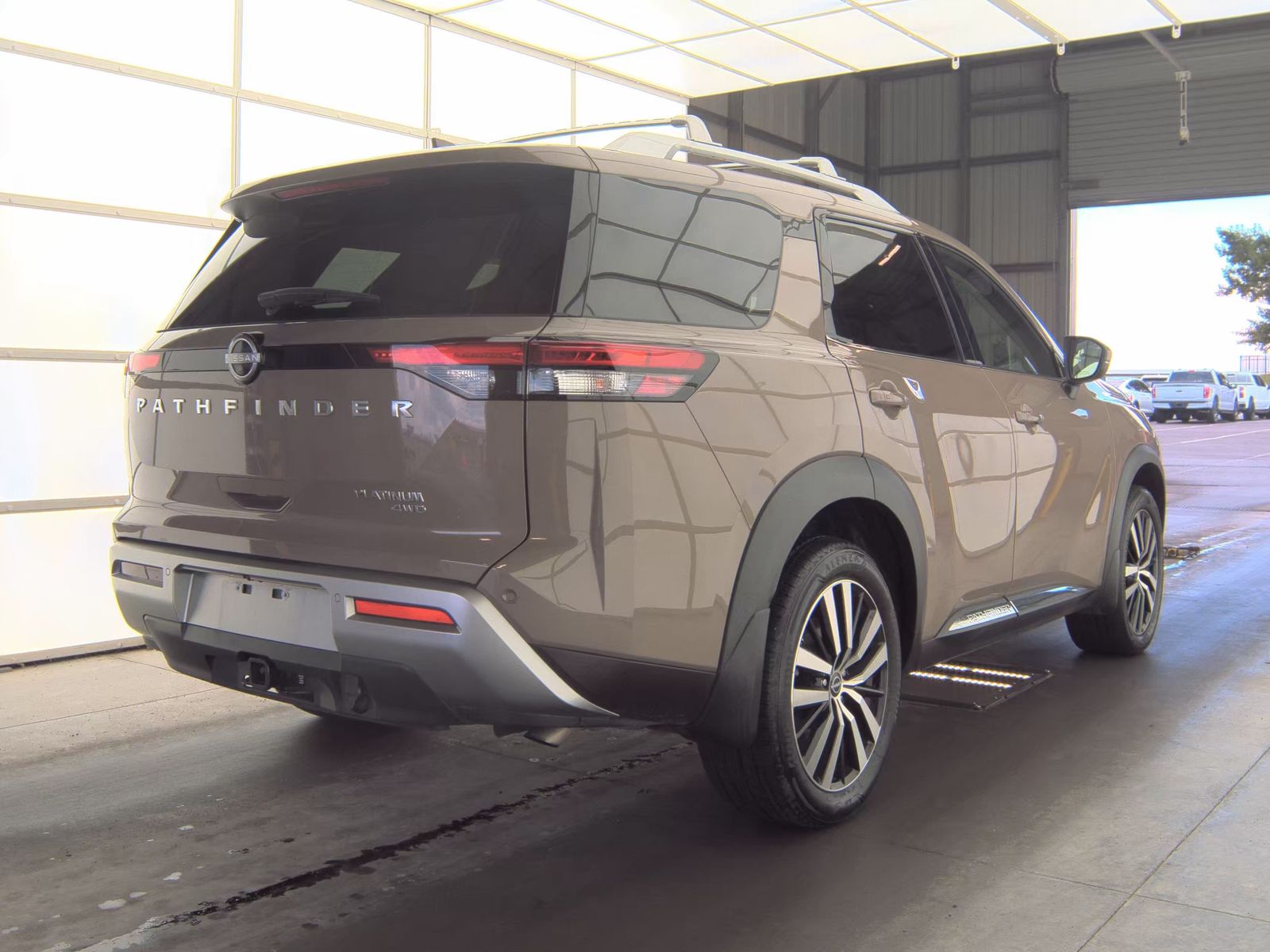 2025 Nissan Pathfinder Platinum AWD