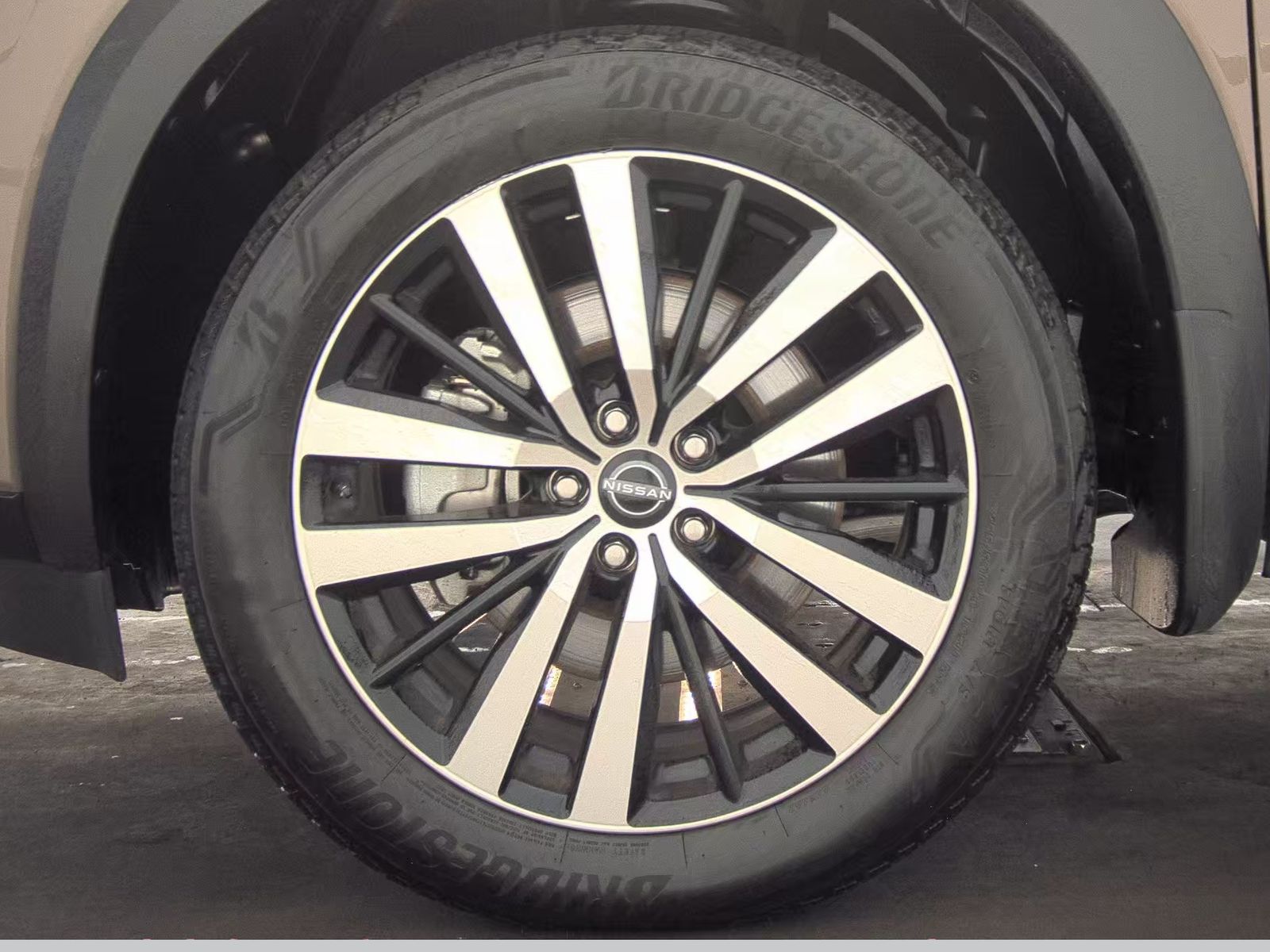 2025 Nissan Pathfinder Platinum AWD