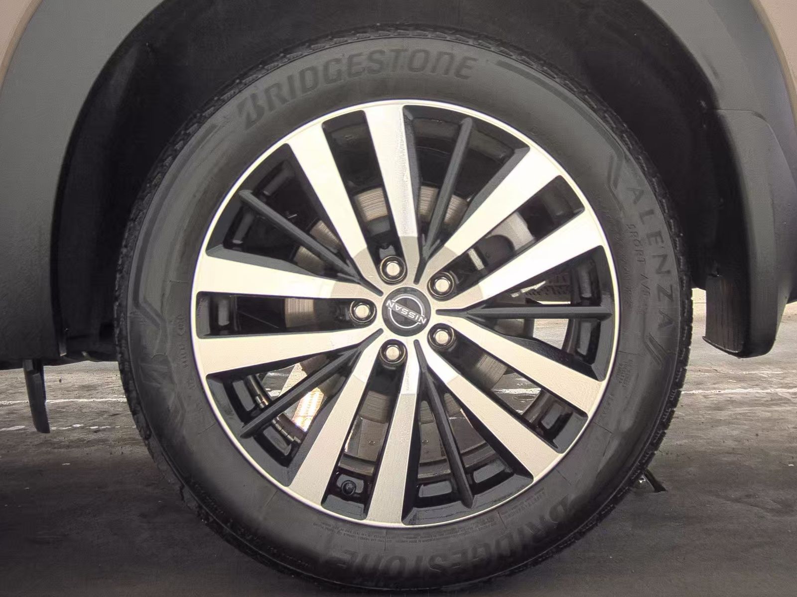 2025 Nissan Pathfinder Platinum AWD