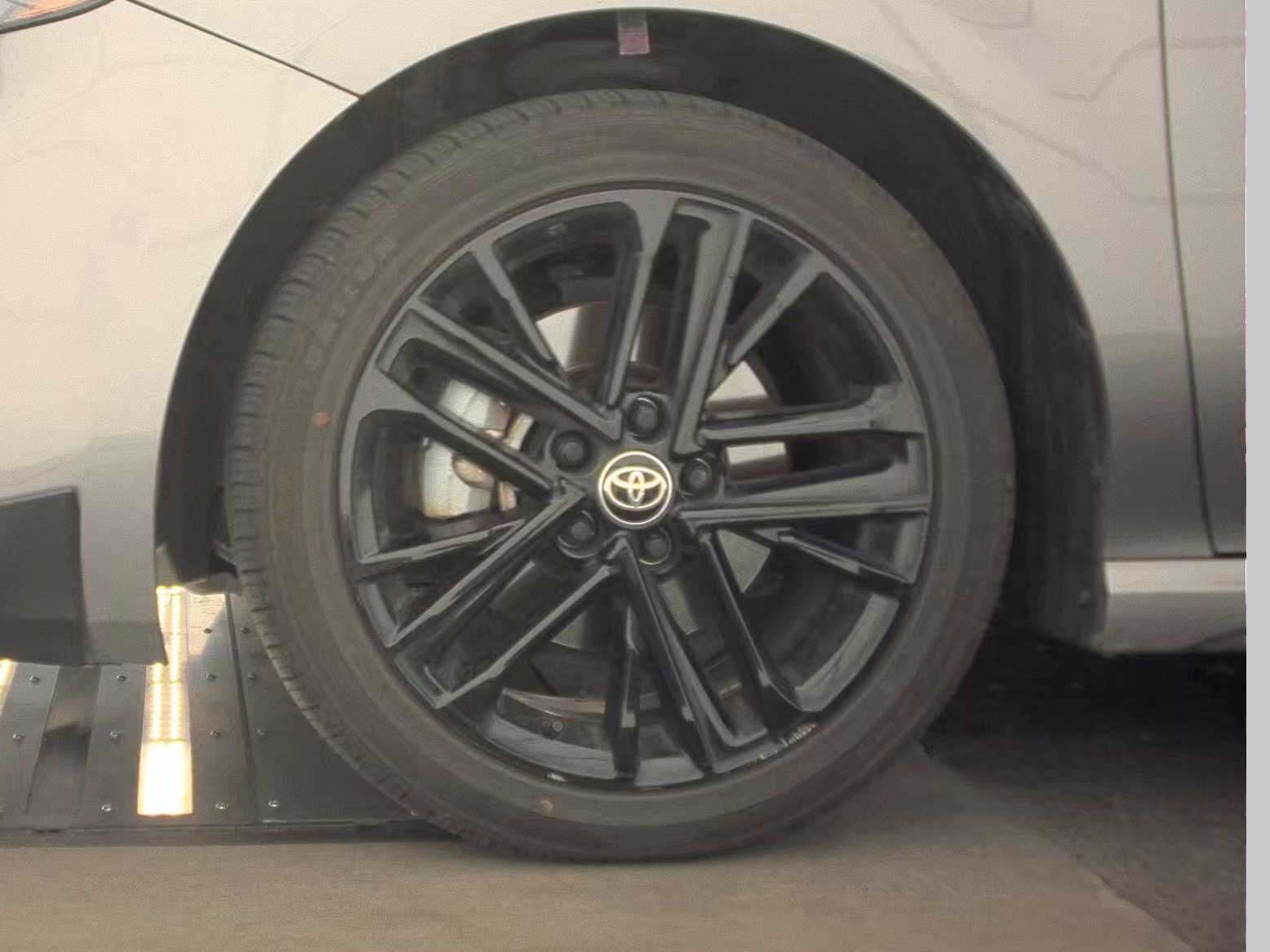 2025 Toyota Camry SE AWD