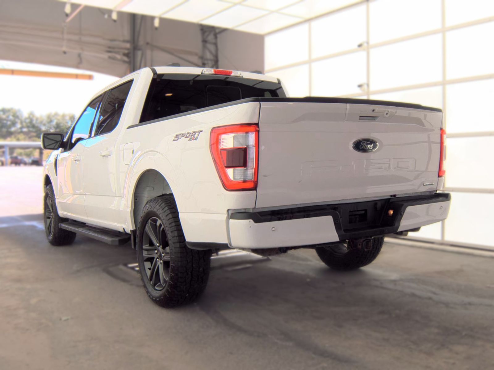 2023 Ford F-150 Lariat AWD