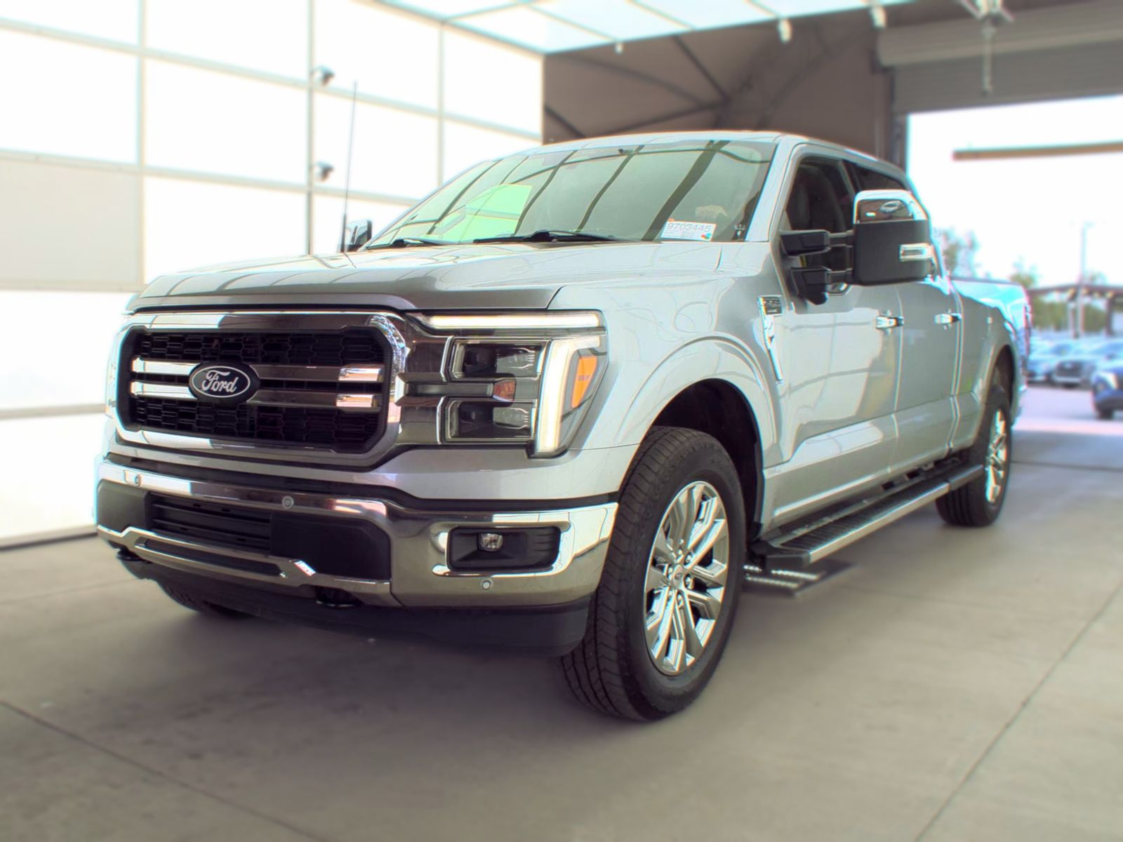 2025 Ford F-150 Lariat AWD