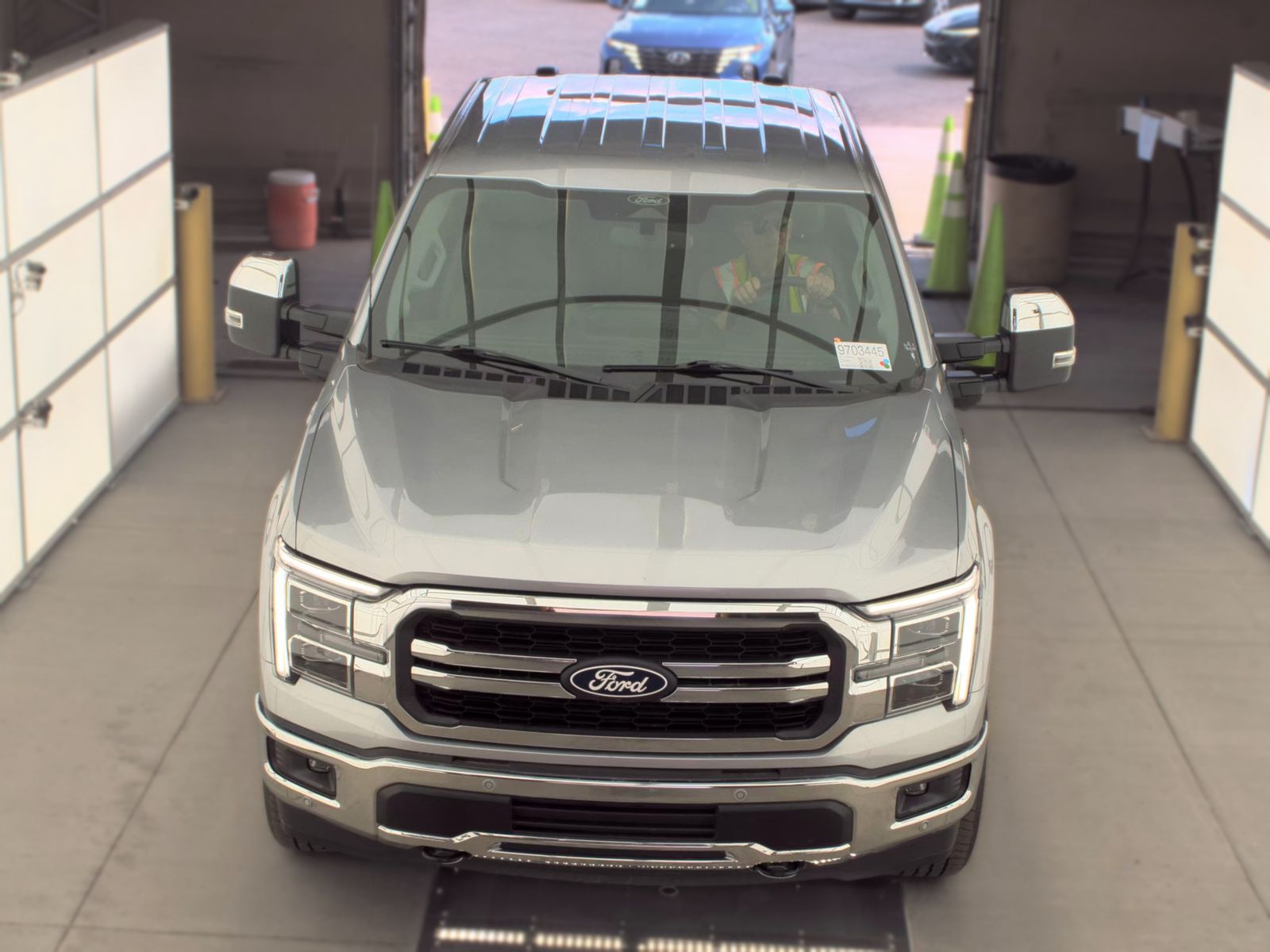 2025 Ford F-150 Lariat AWD