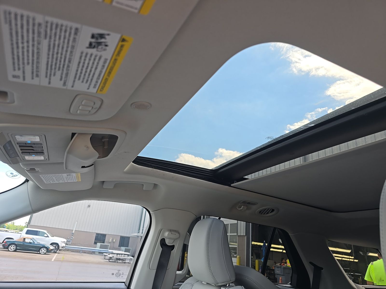 2025 Ford Explorer Platinum AWD