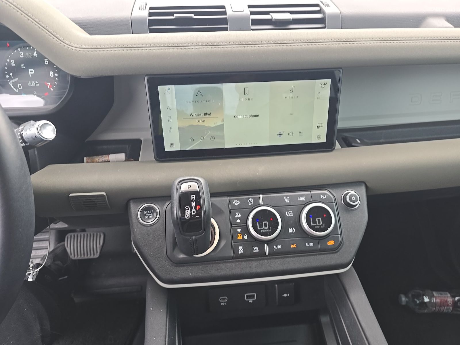 2021 Land Rover Defender 110 SE AWD