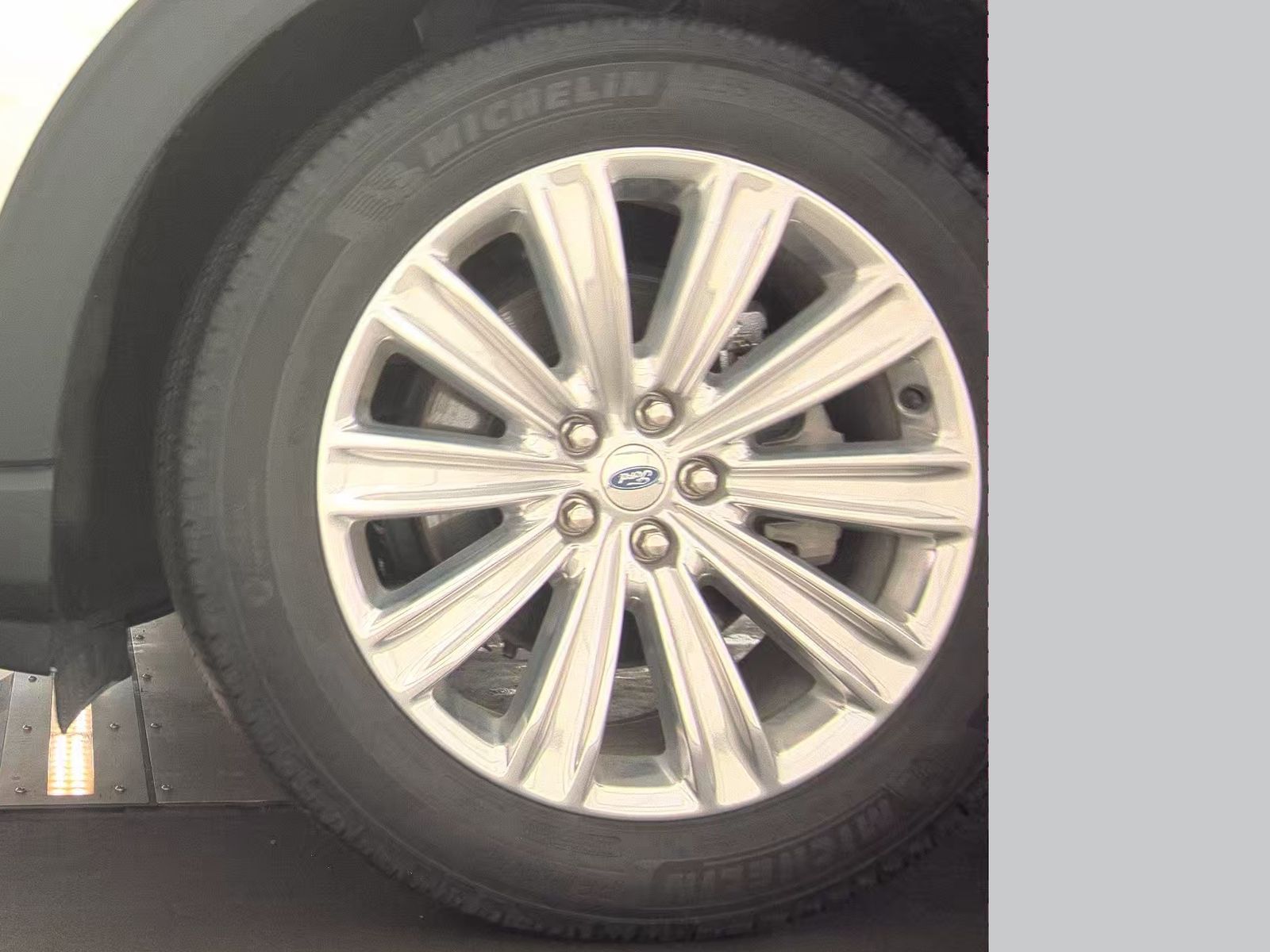 2025 Ford Explorer Platinum AWD