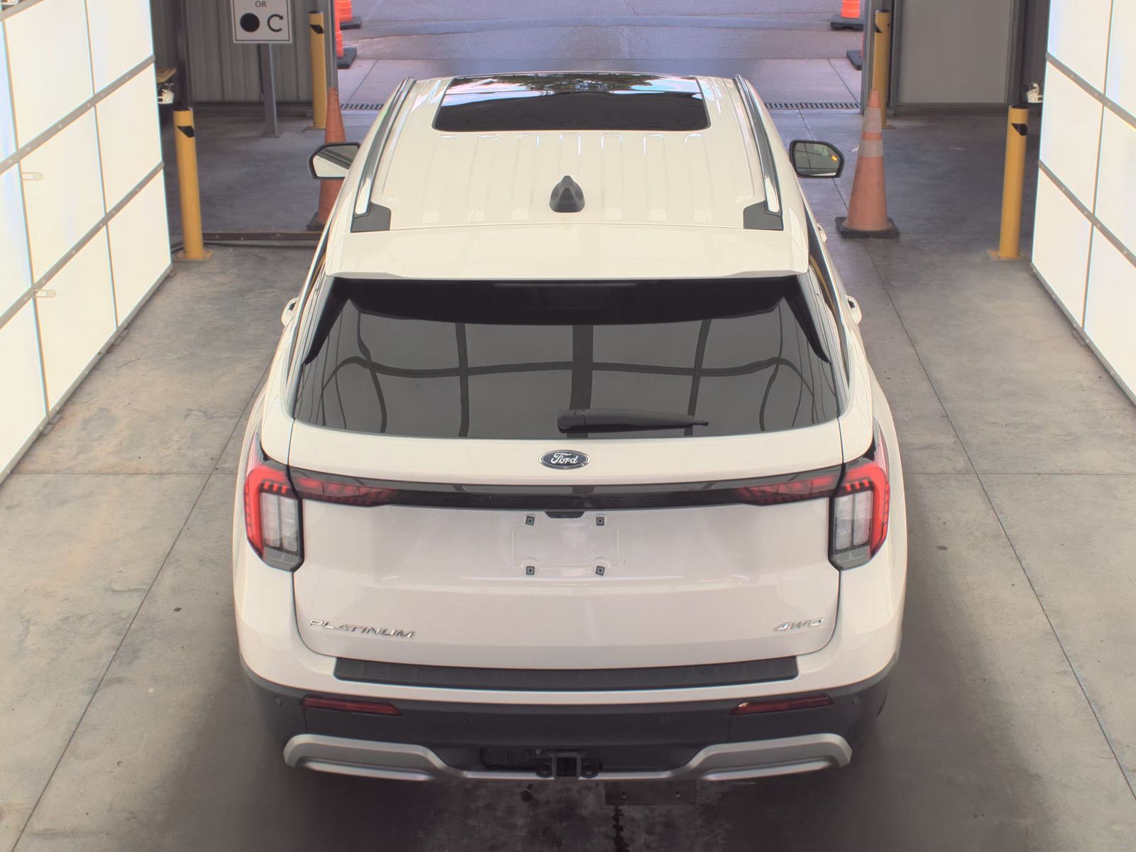 2025 Ford Explorer Platinum AWD