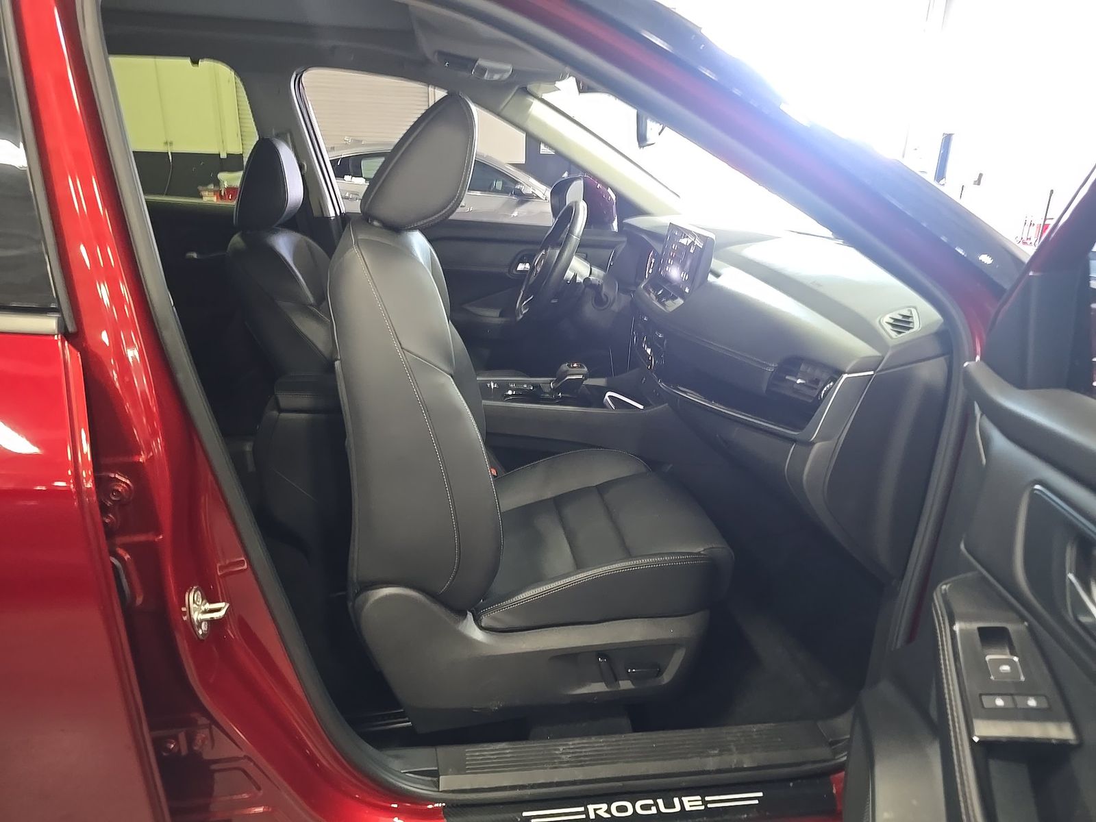 2024 Nissan Rogue SL FWD