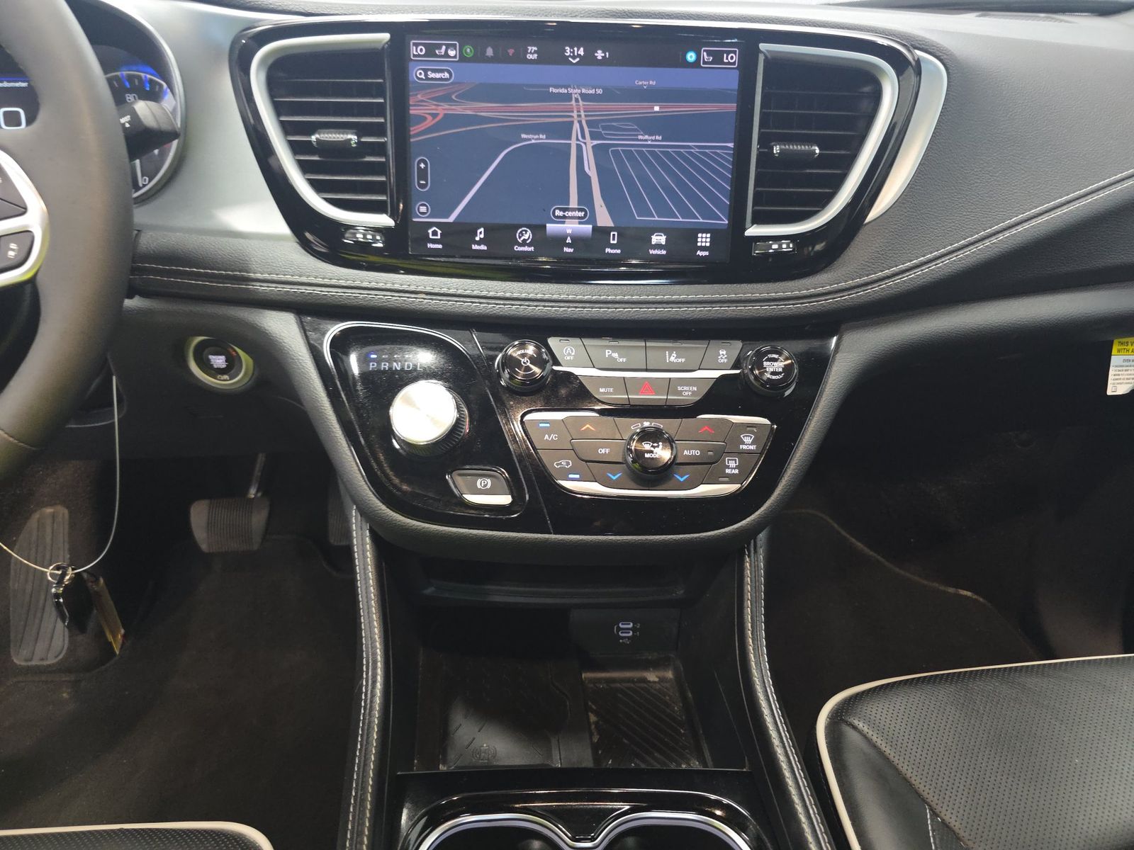2026 Chrysler Pacifica Limited FWD