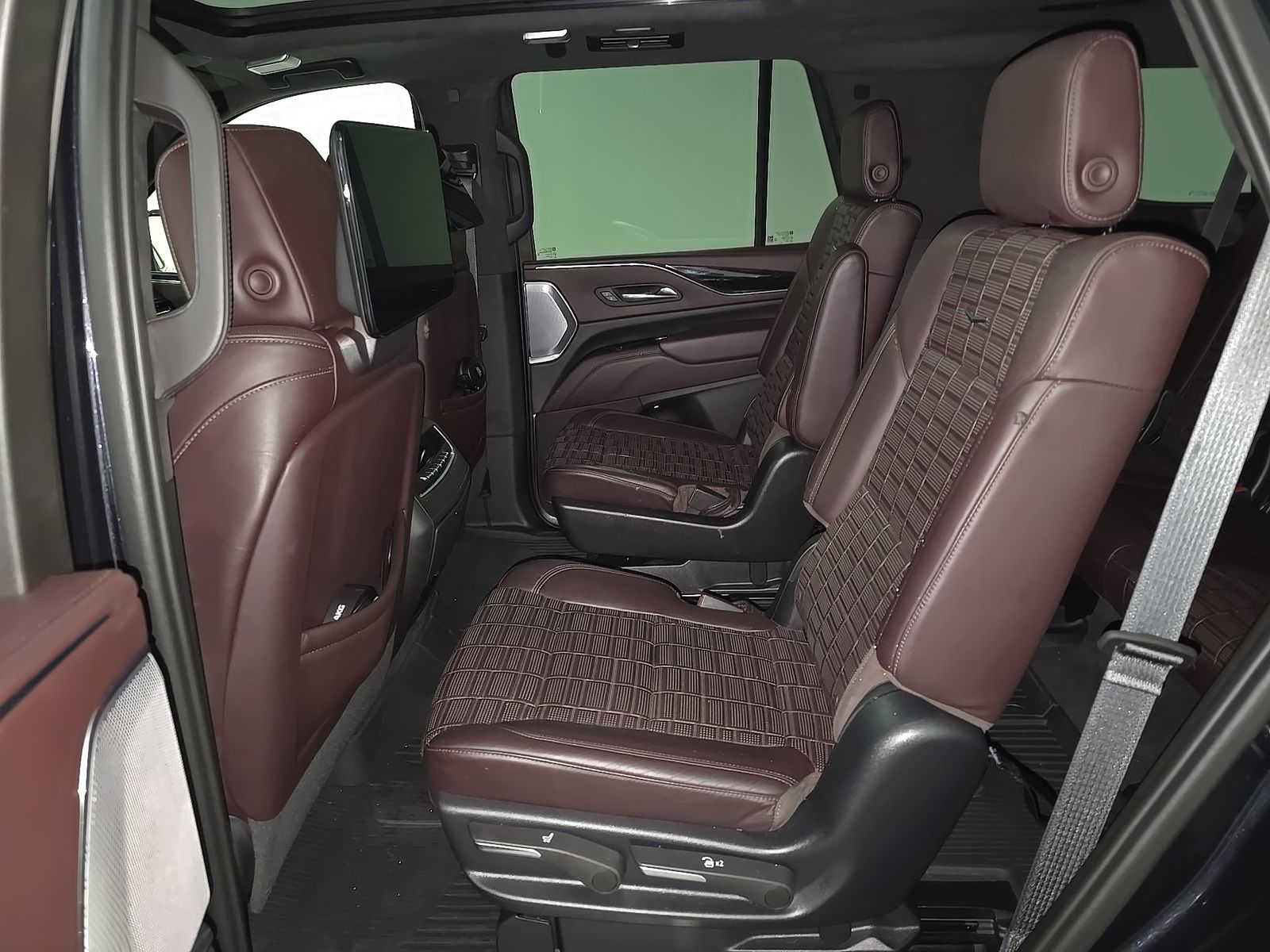 2023 Cadillac Escalade Premium Luxury Platinum AWD