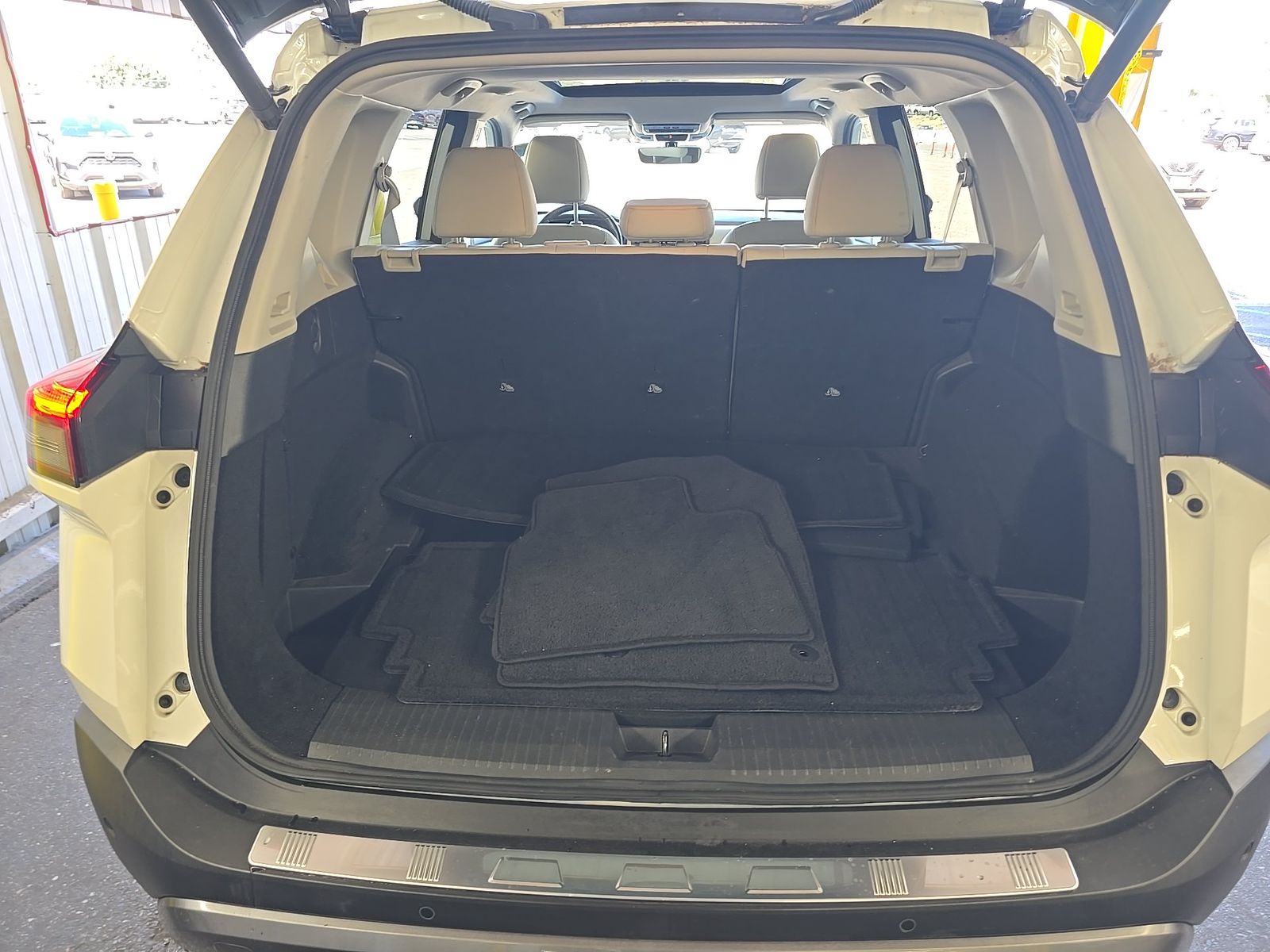 2023 Nissan Rogue SL FWD