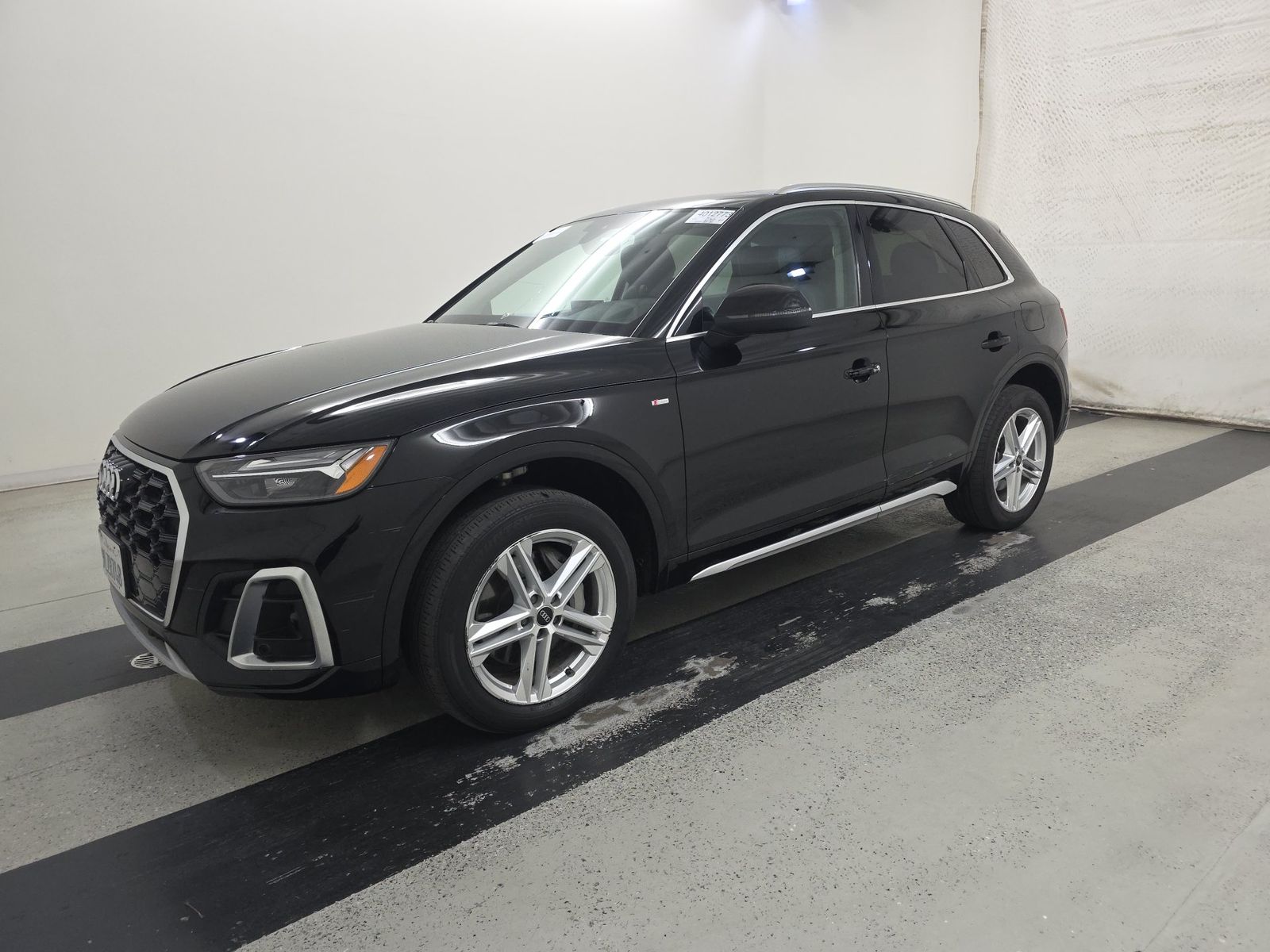 2024 Audi Q5 e Plug-In Hybrid S line Premium AWD