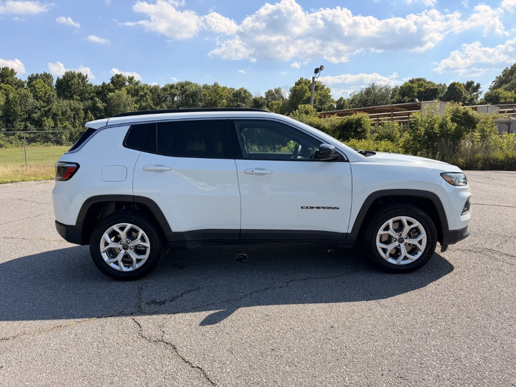 2025 Jeep Compass Latitude AWD