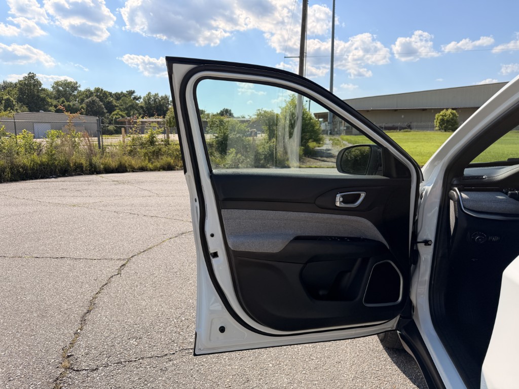 2025 Jeep Compass Latitude AWD